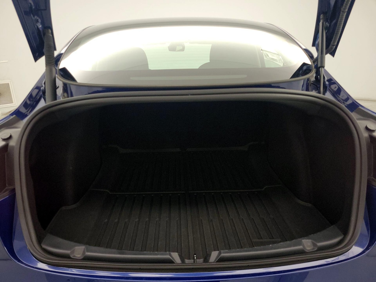 2023 Tesla Model 3 Long Range - Photo 21