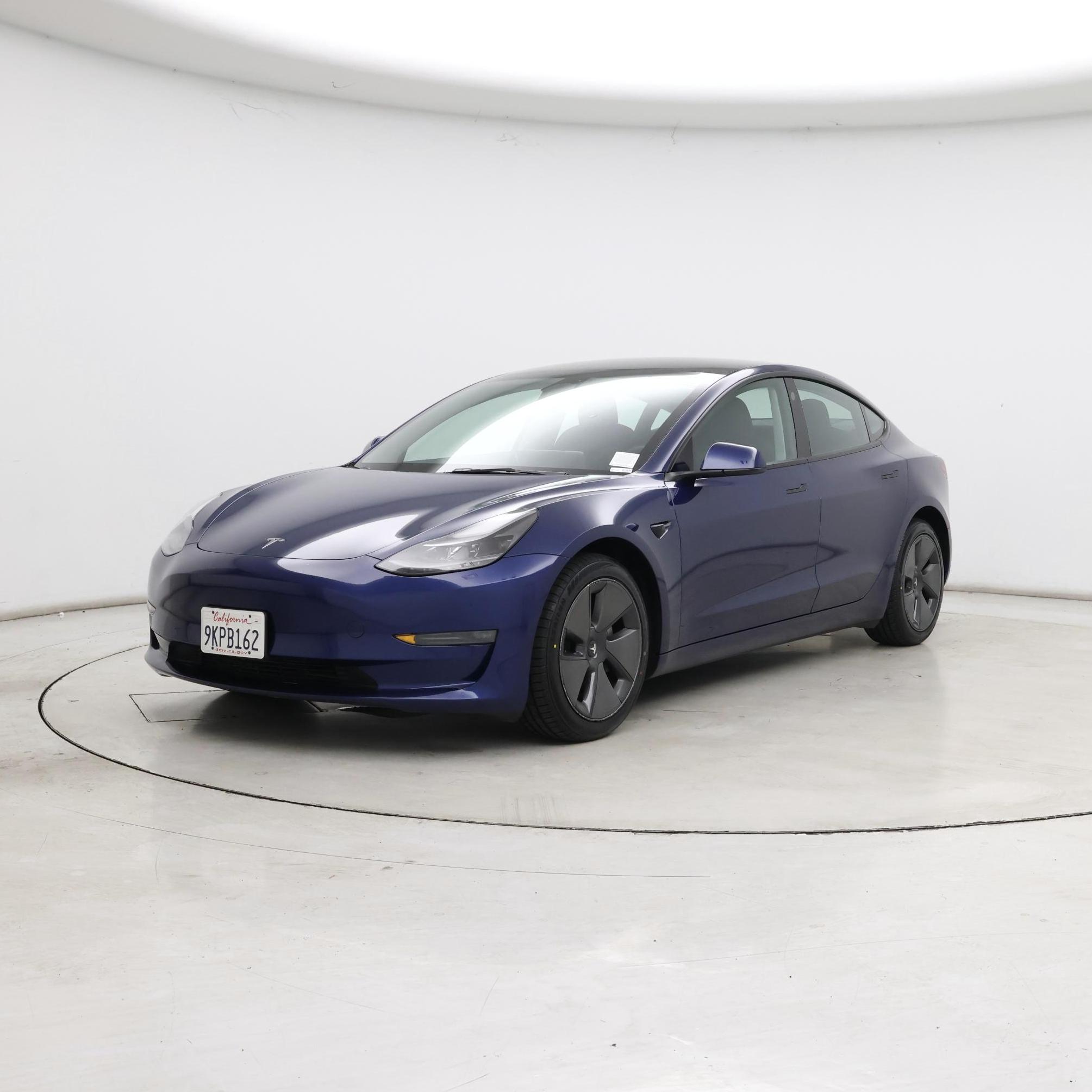 Thumbnail: 2023 Tesla Model 3 - 4