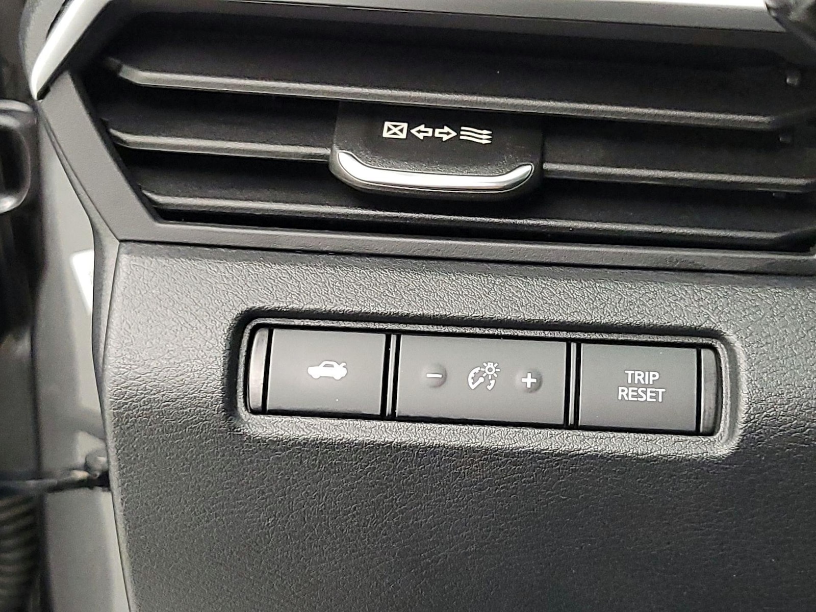 2022 Nissan Altima S - Photo 14