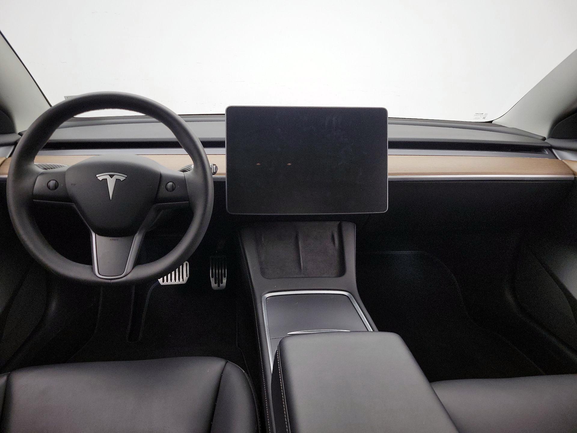 Thumbnail: 2022 Tesla Model 3 - 9