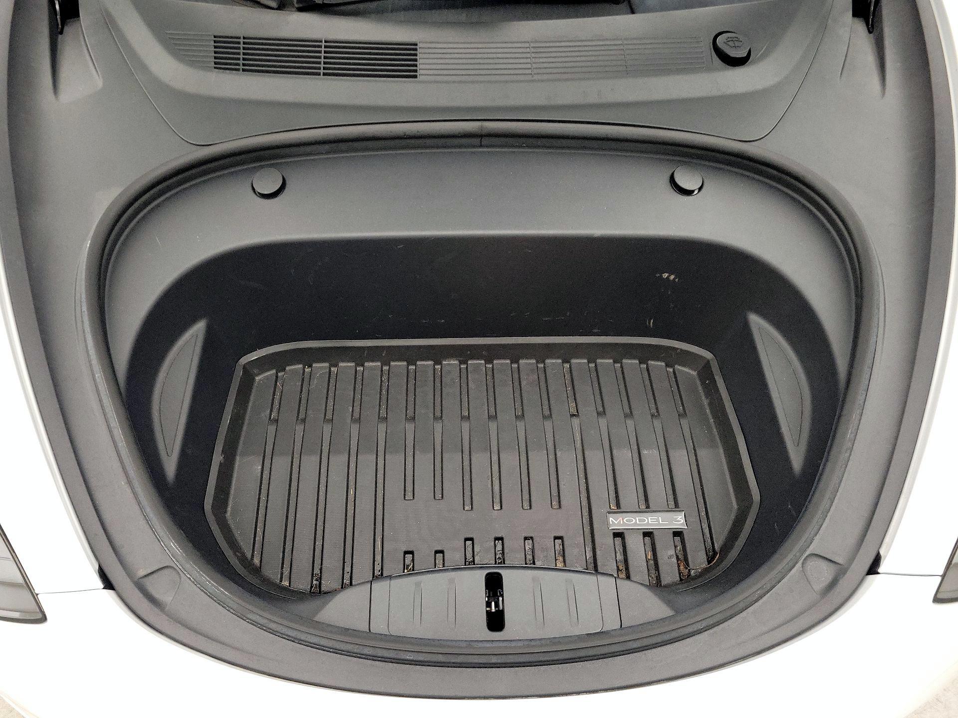 Thumbnail: 2022 Tesla Model 3 - 20