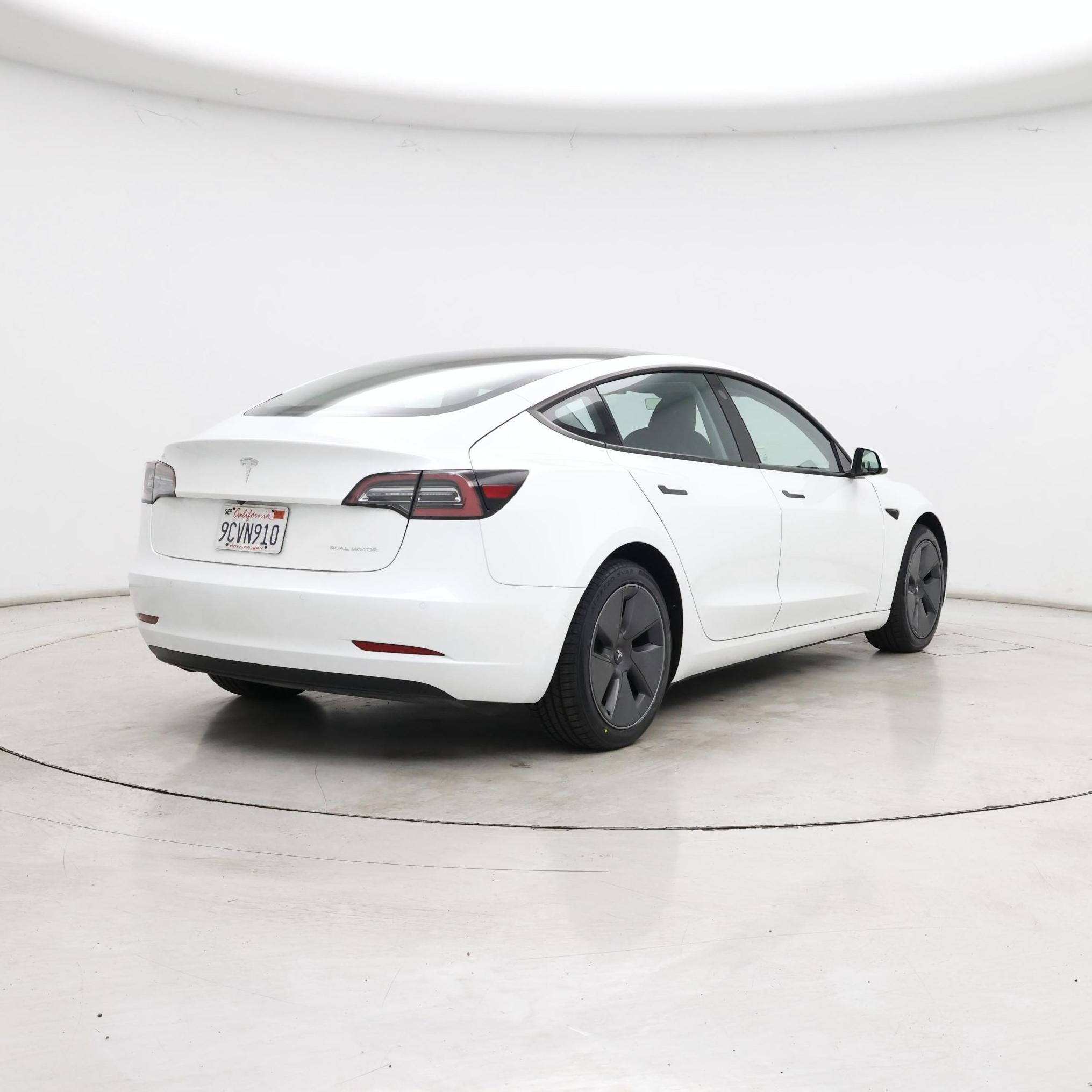 Thumbnail: 2022 Tesla Model 3 - 8