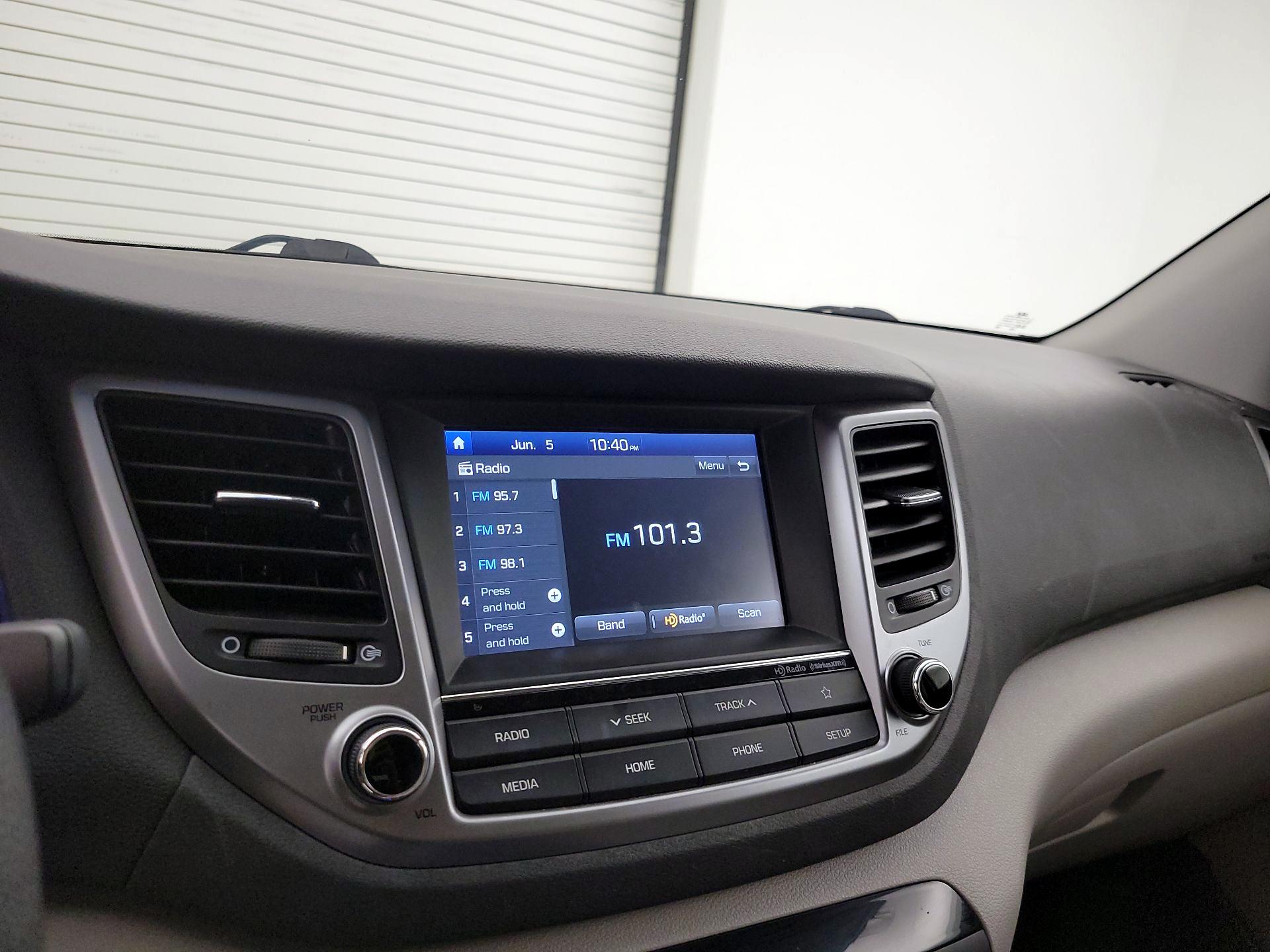 Thumbnail: 2018 Hyundai Tucson - 15