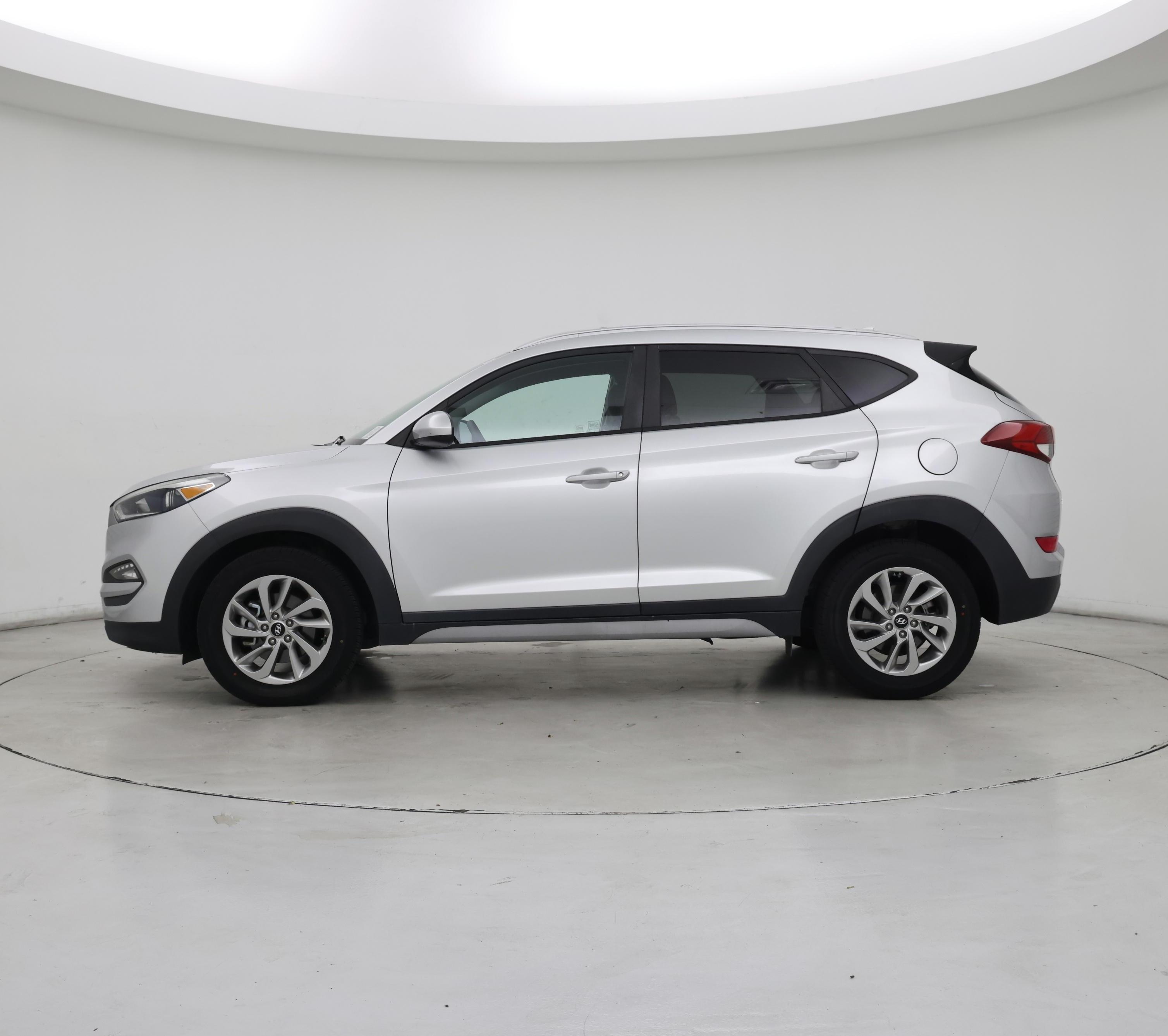 Thumbnail: 2018 Hyundai Tucson - 3