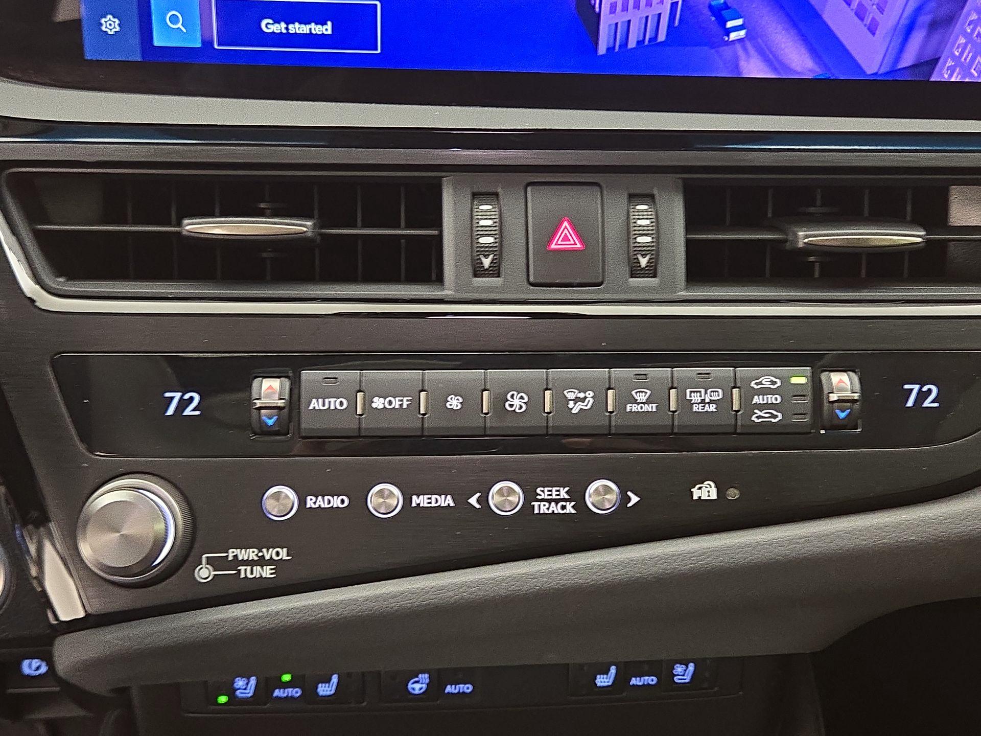 Thumbnail: 2025 Lexus ES - 16