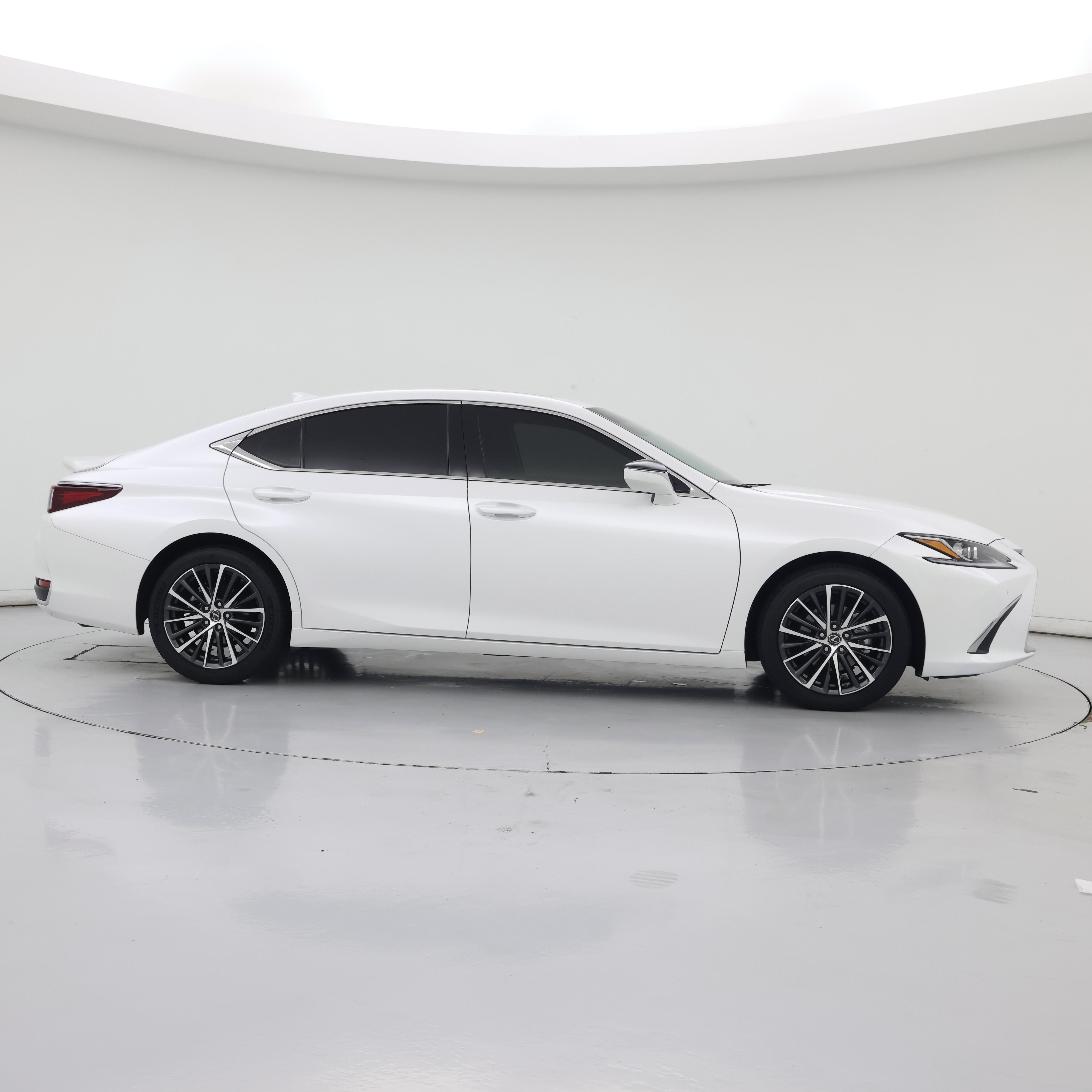 Thumbnail: 2025 Lexus ES - 7