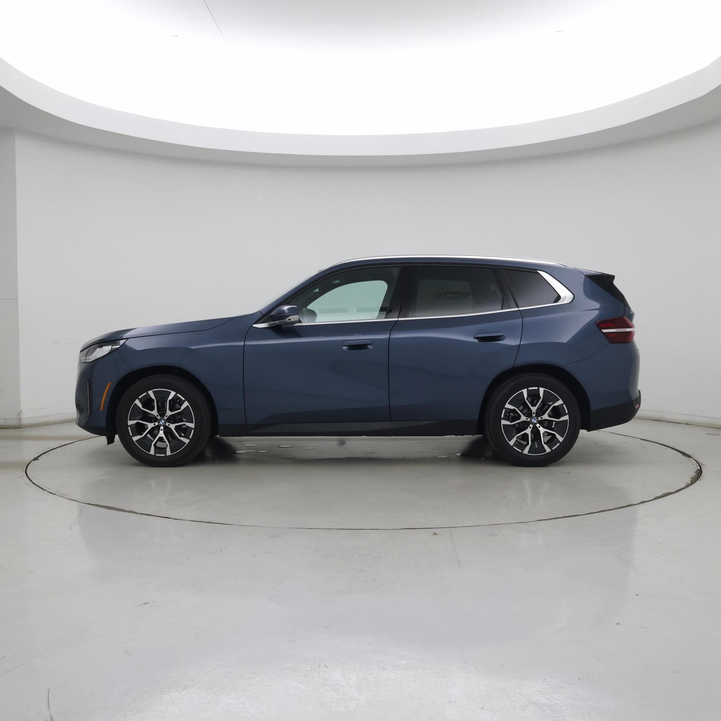 Thumbnail: 2026 BMW X3 - 3