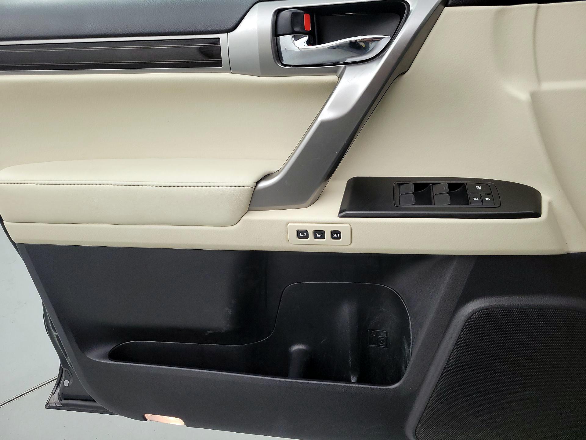 Thumbnail: 2022 Lexus GX - 12