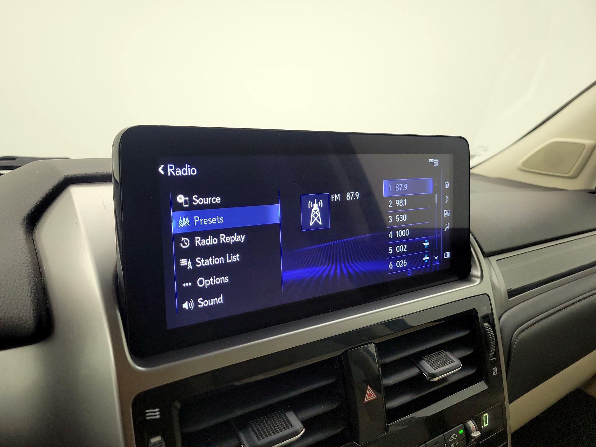 Thumbnail: 2022 Lexus GX - 16