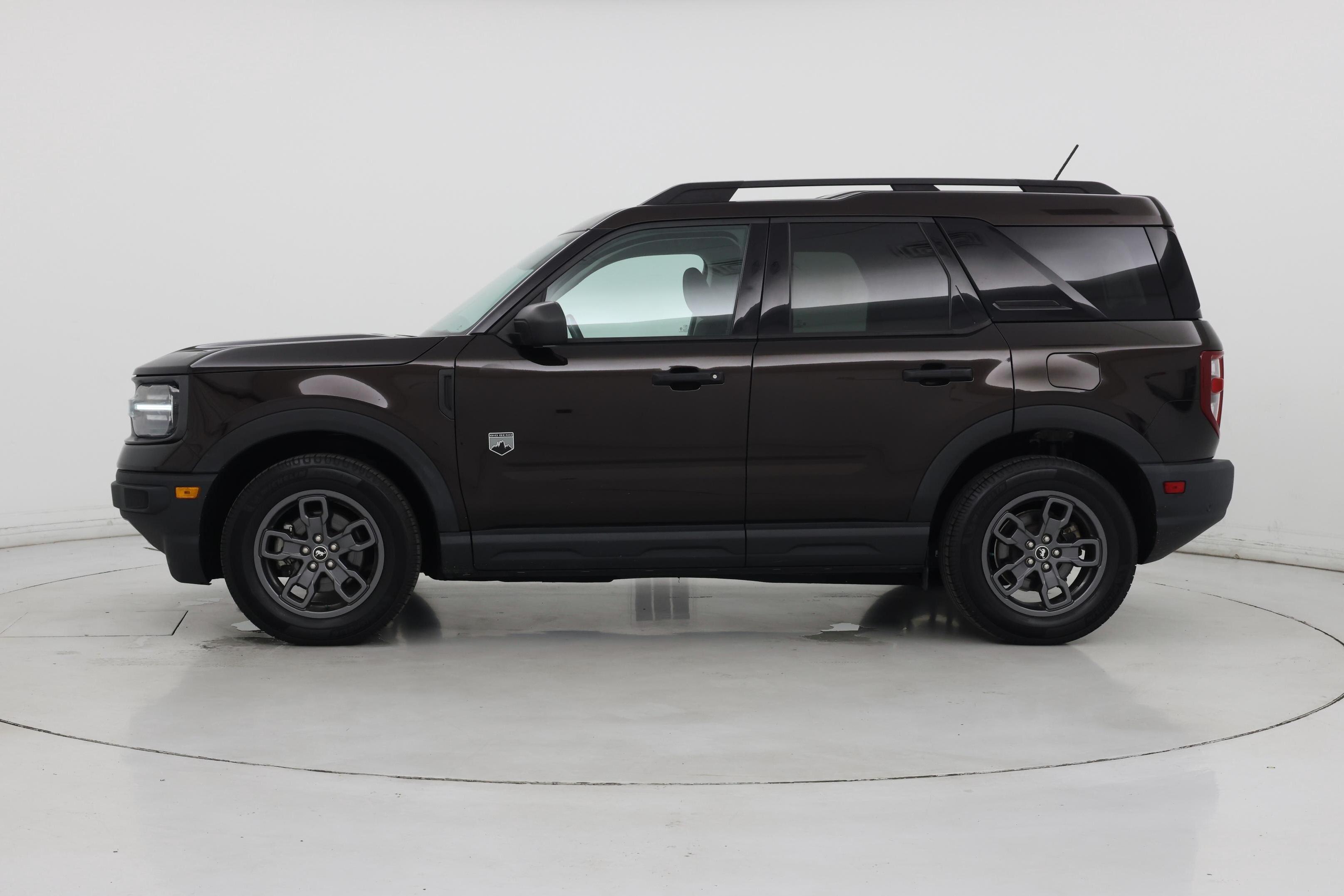Thumbnail: 2021 Ford Bronco Sport - 3