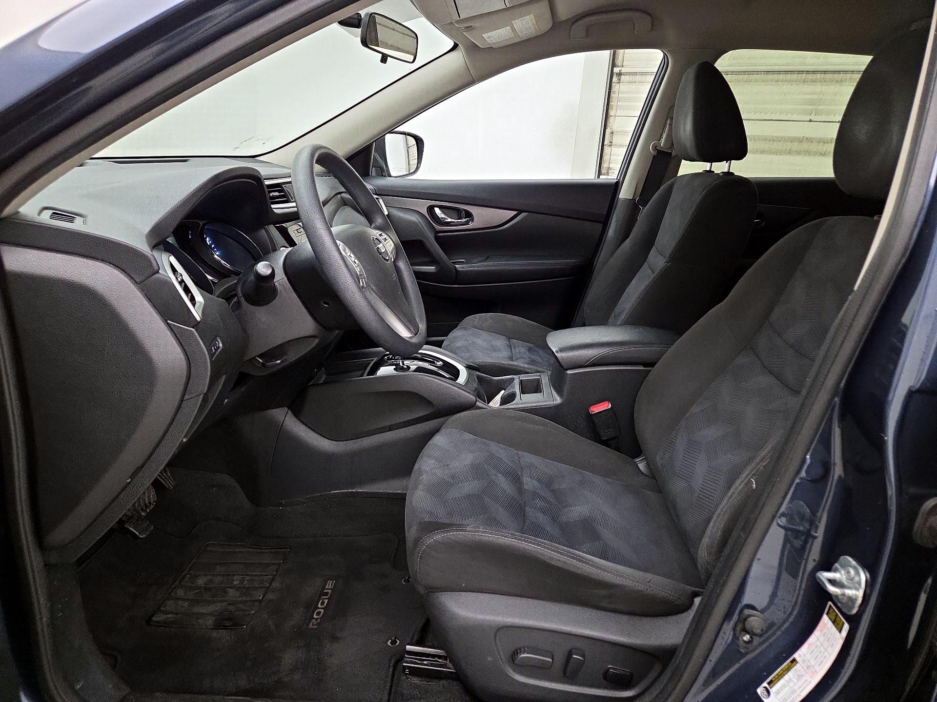 Thumbnail: 2015 Nissan Rogue - 11