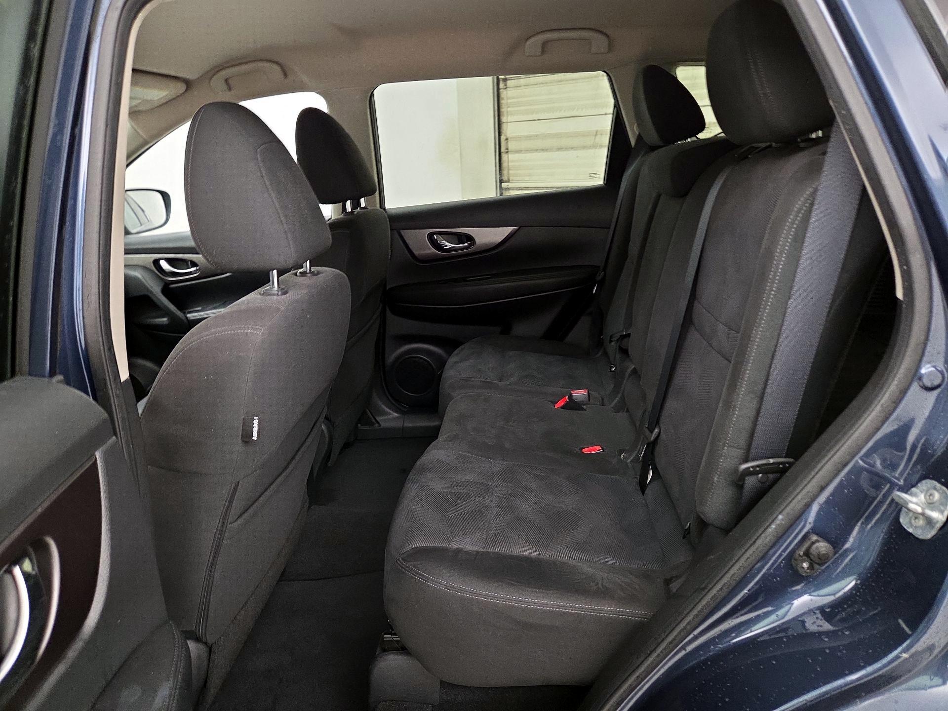Thumbnail: 2015 Nissan Rogue - 19
