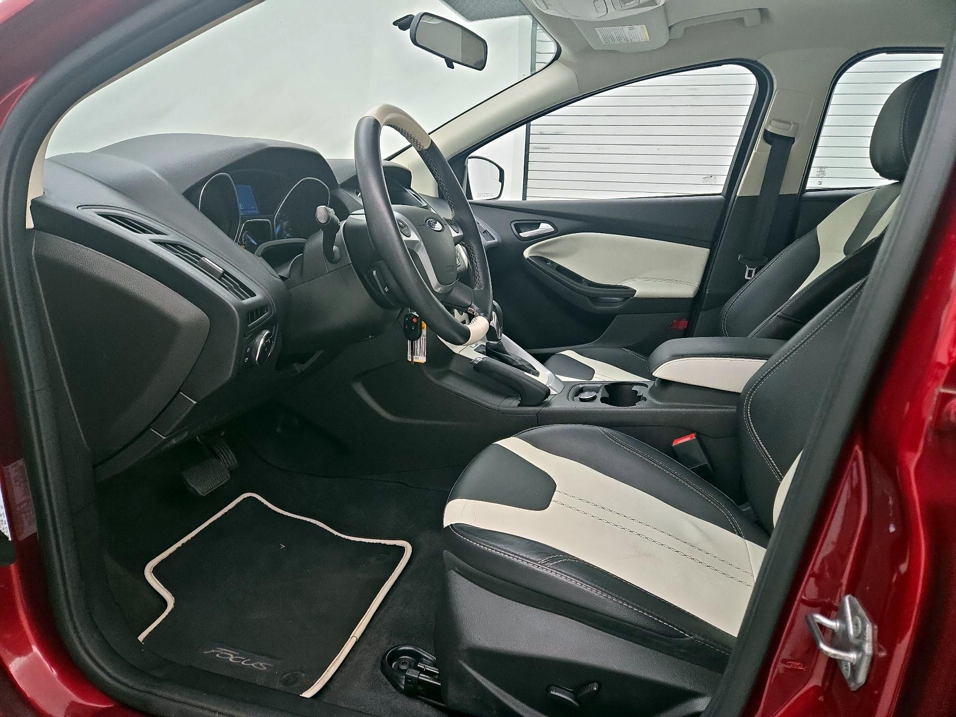 Thumbnail: 2014 Ford Focus - 11