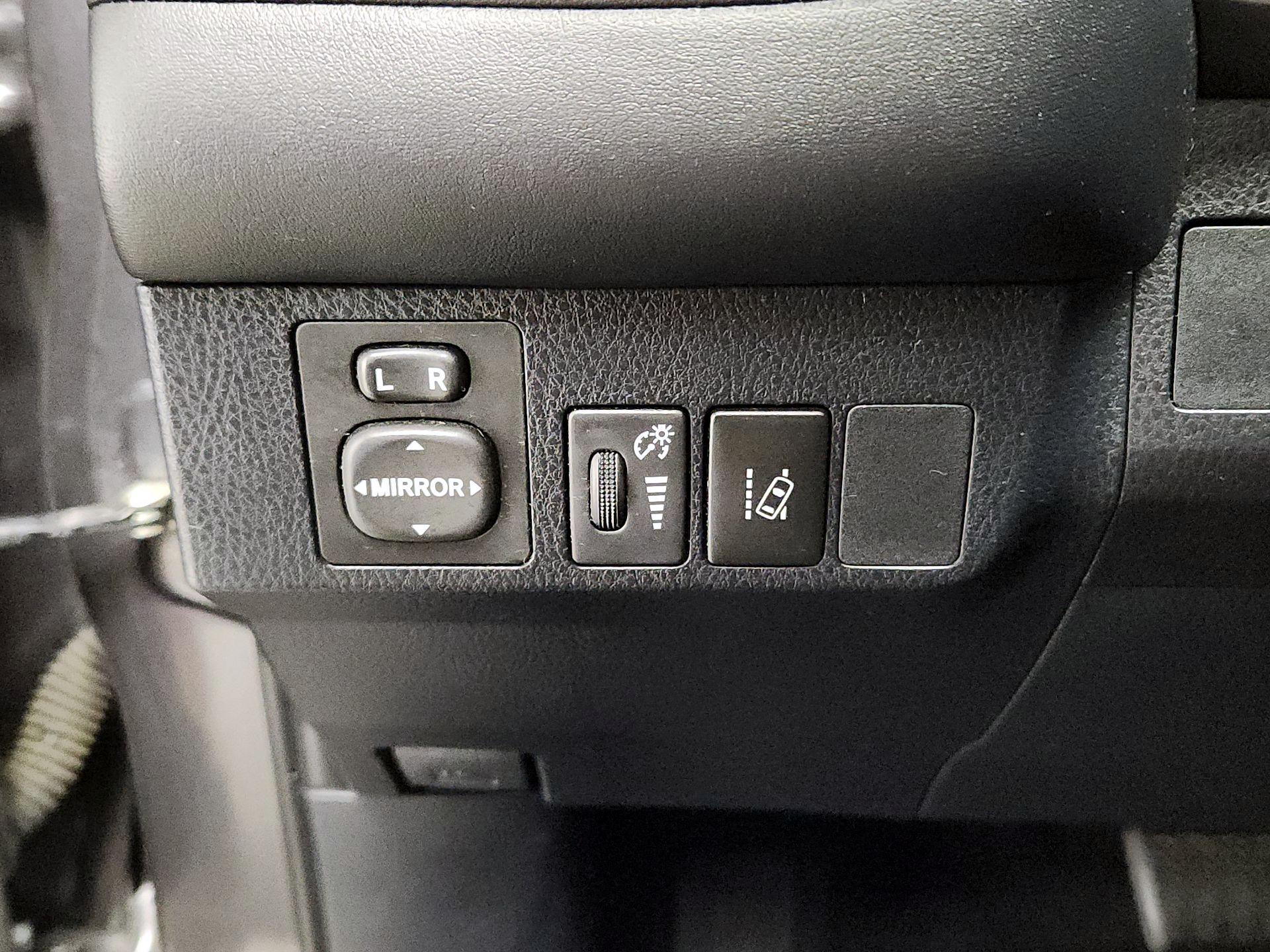 Thumbnail: 2017 Toyota RAV4 - 13