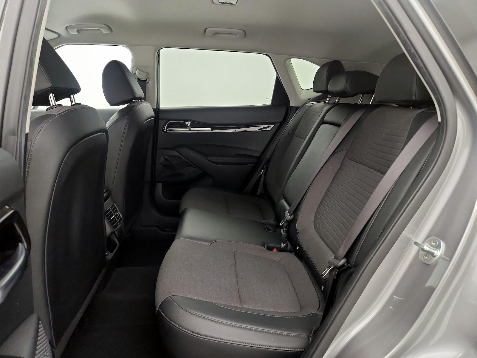 2023 Kia Seltos S - Photo 20