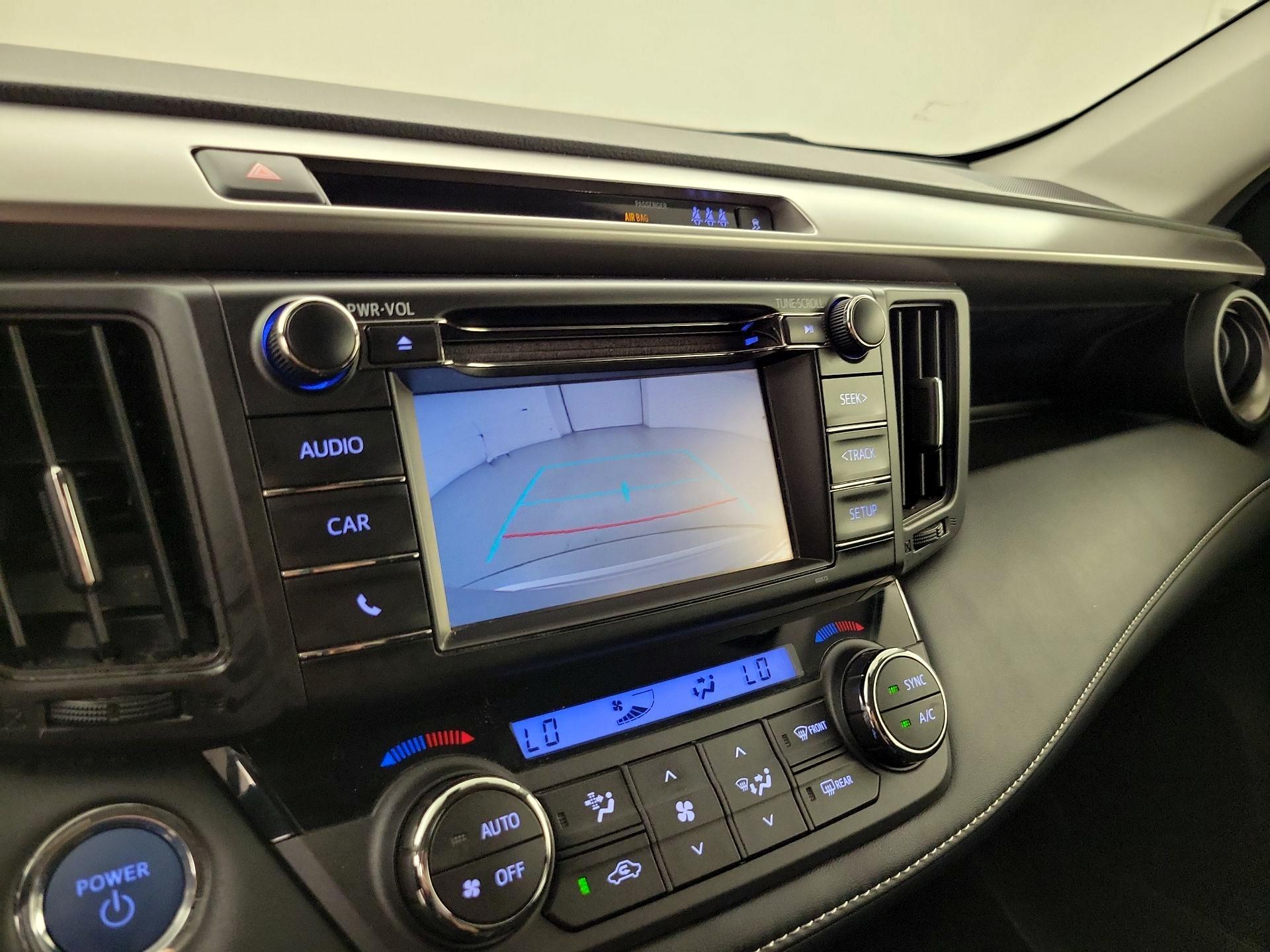 Thumbnail: 2018 Toyota RAV4 - 14