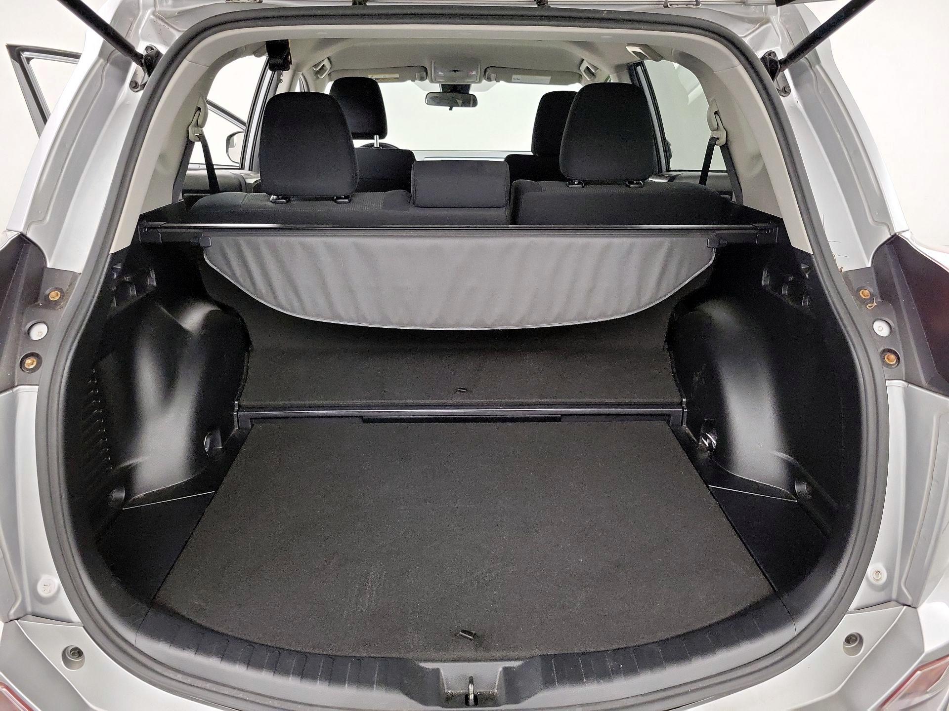 Thumbnail: 2018 Toyota RAV4 - 20