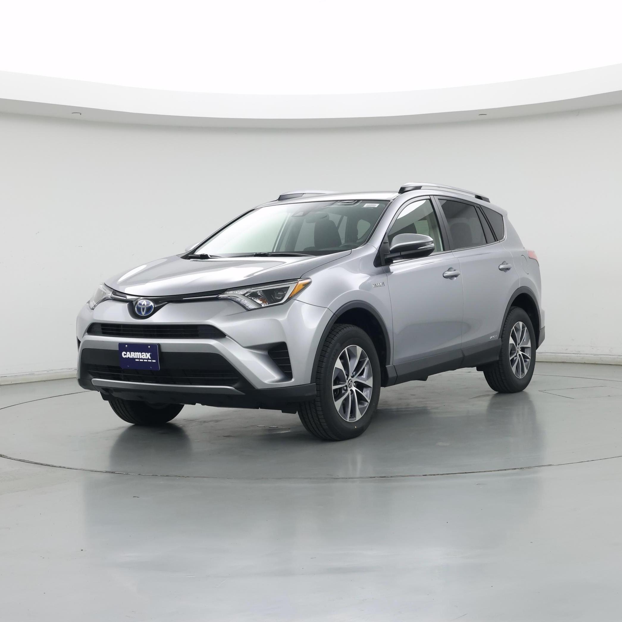 Thumbnail: 2018 Toyota RAV4 - 4