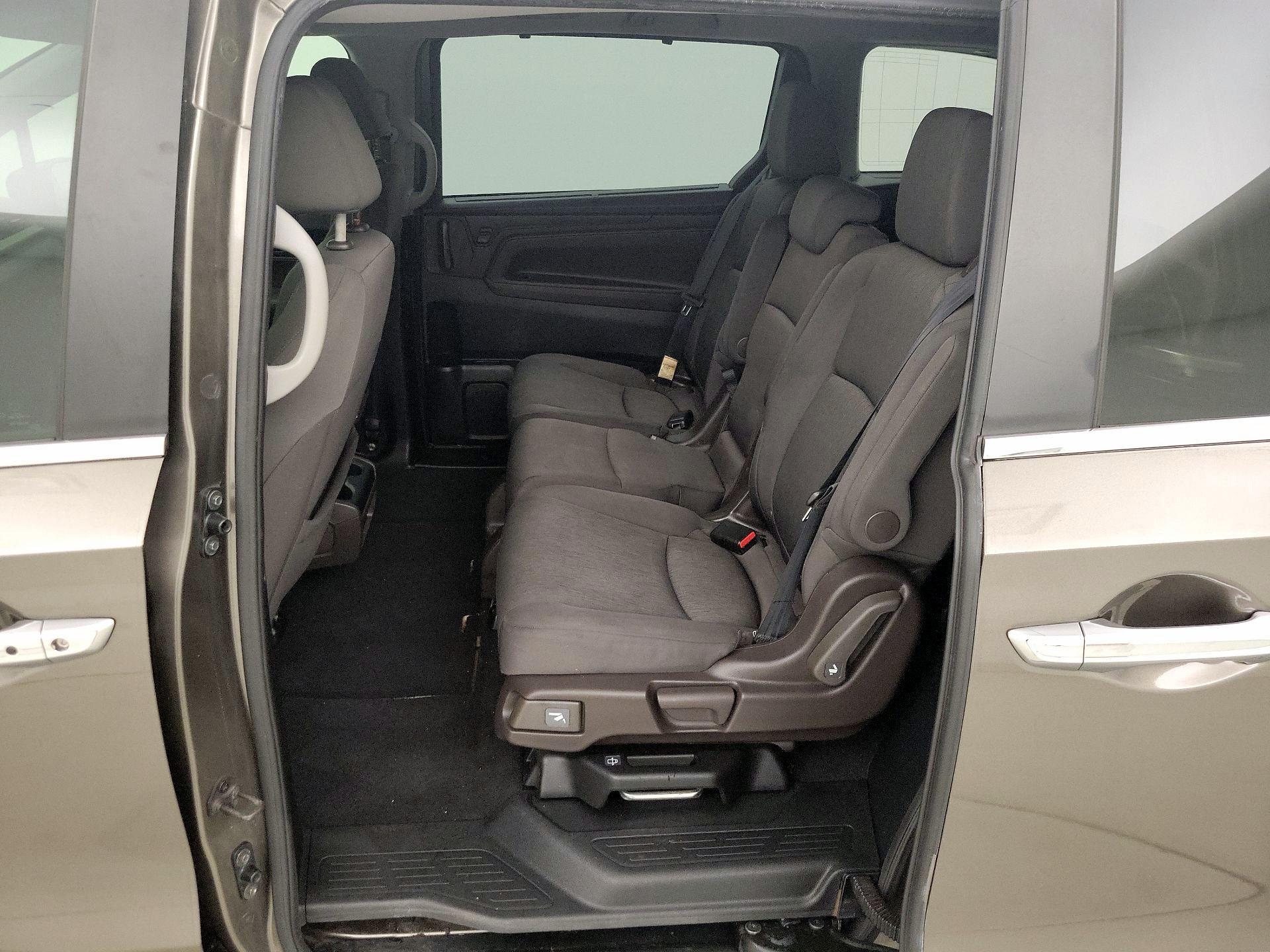 Thumbnail: 2018 Honda Odyssey - 19