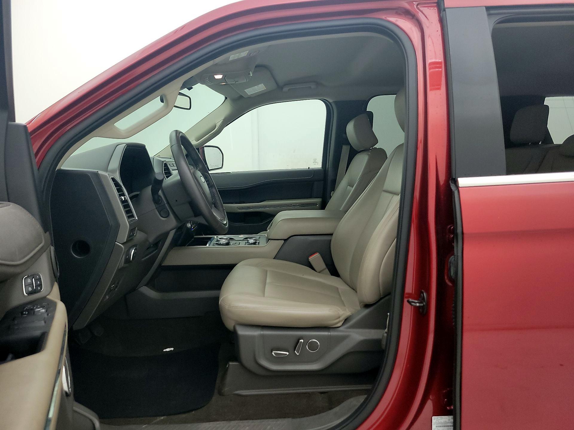 Thumbnail: 2019 Ford Expedition - 11