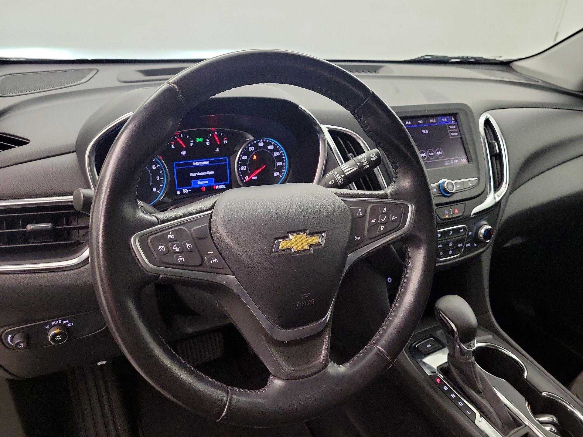 Thumbnail: 2022 Chevrolet Equinox - 9