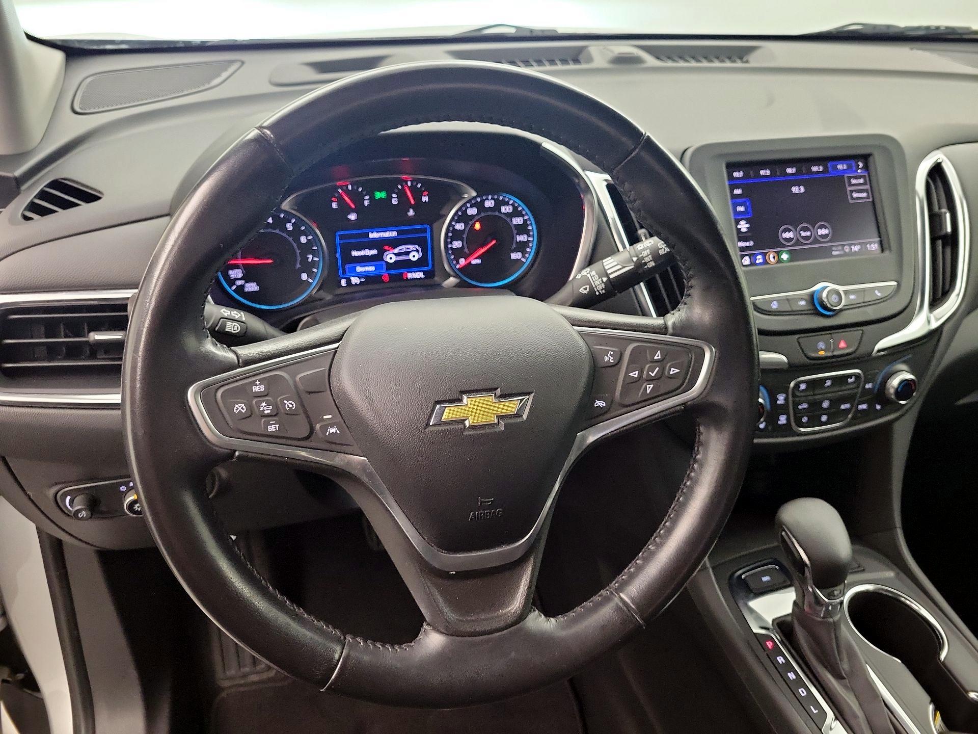 Thumbnail: 2022 Chevrolet Equinox - 10