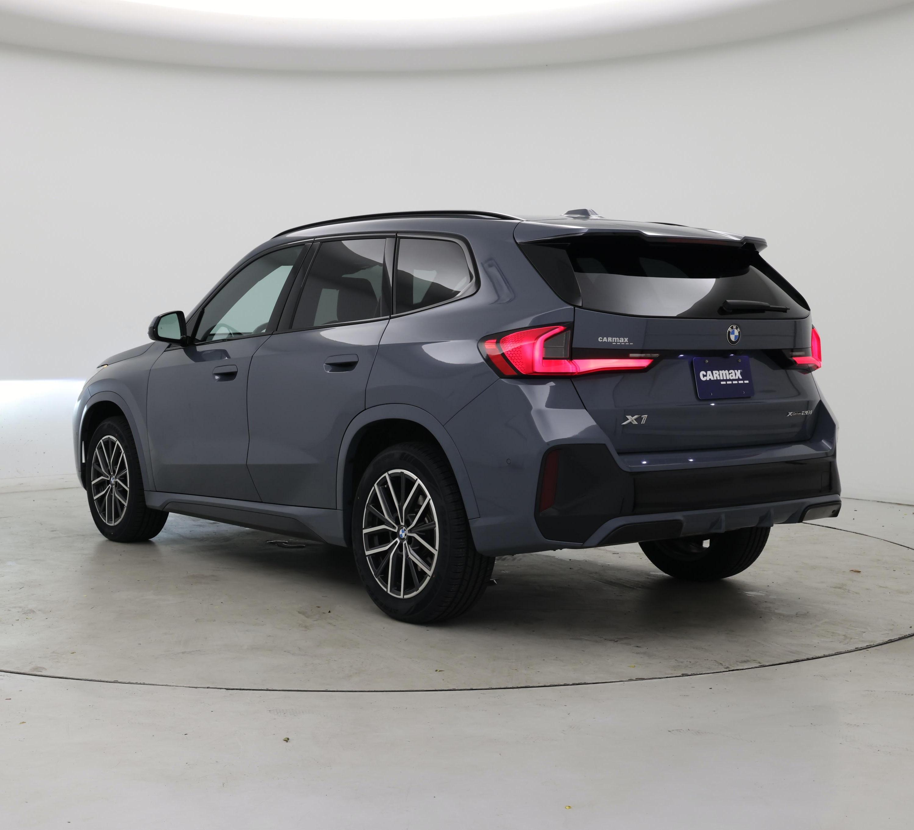 Thumbnail: 2023 BMW X1 - 2