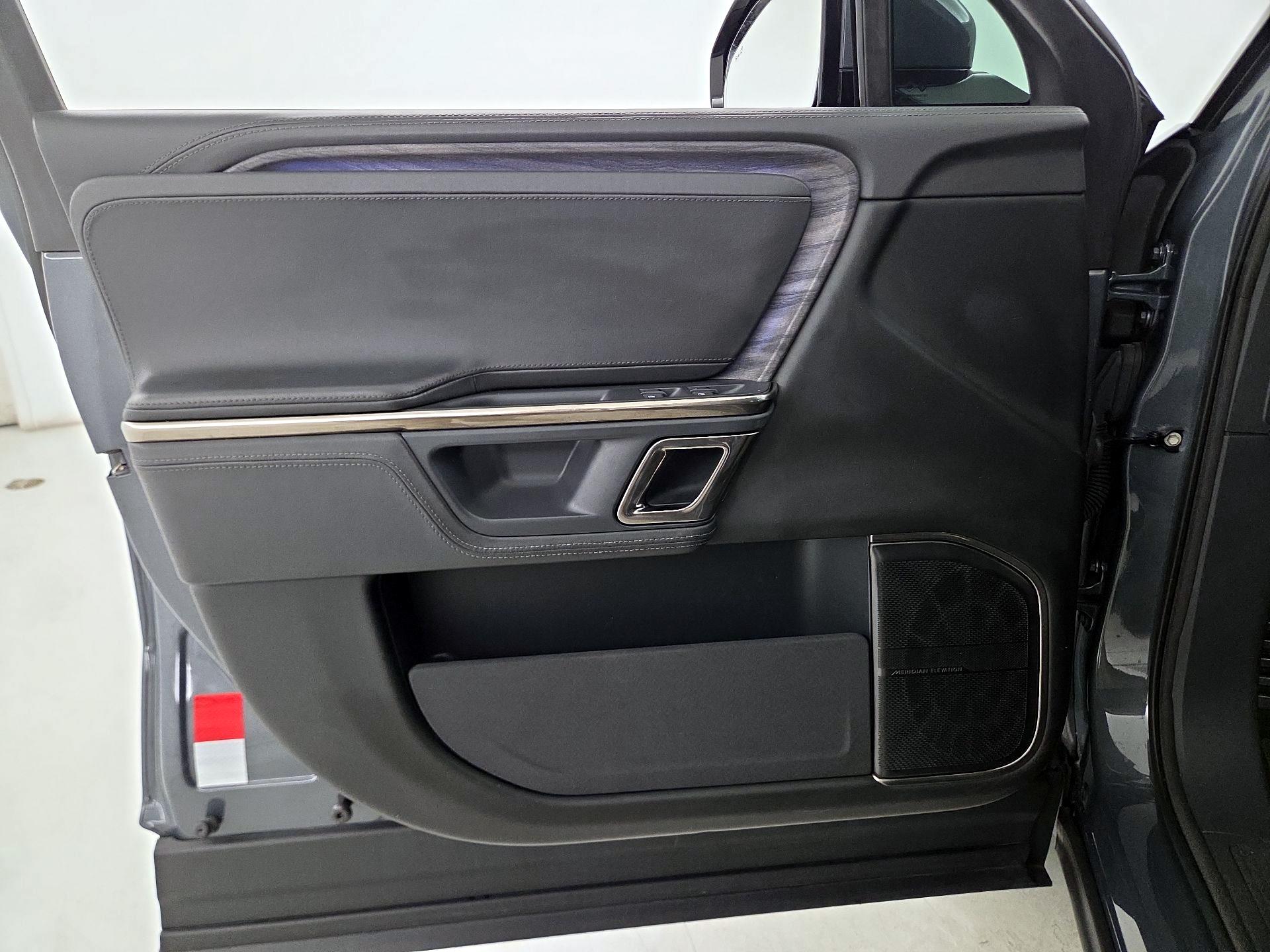 Thumbnail: 2022 Rivian R1T - 12