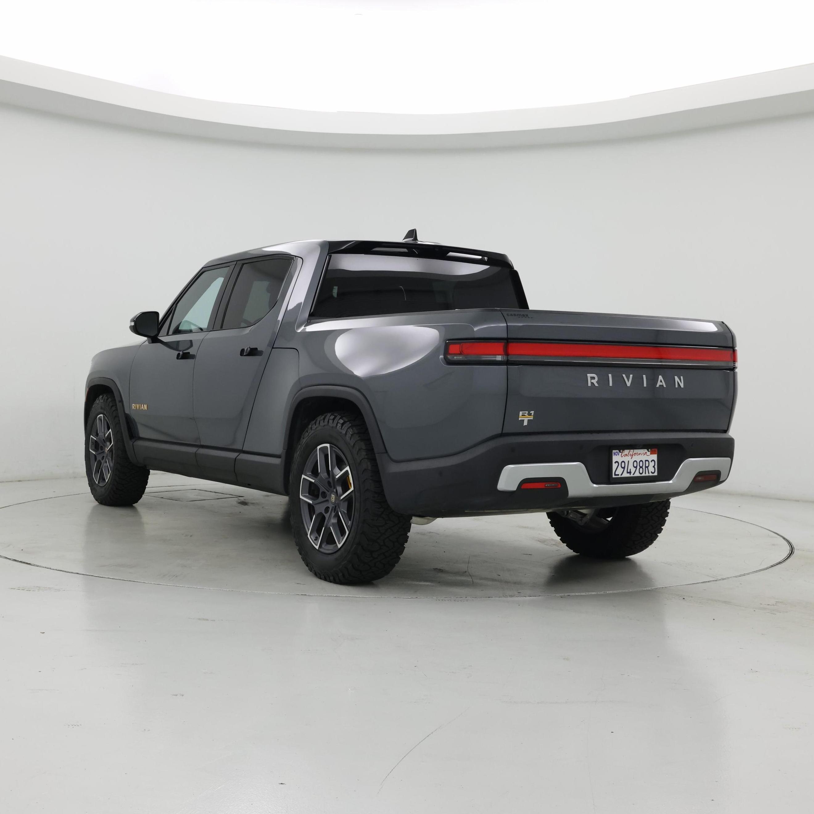 Thumbnail: 2022 Rivian R1T - 2