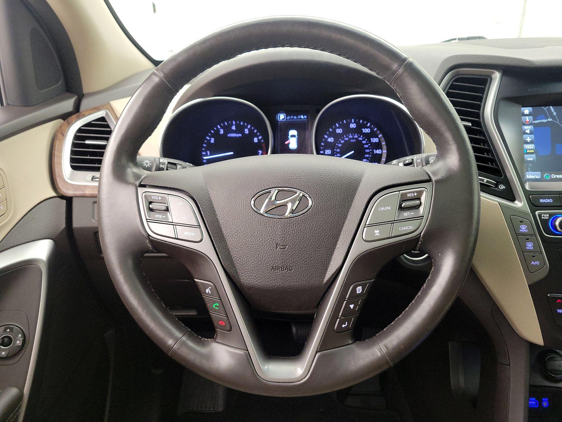 Thumbnail: 2019 Hyundai Santa Fe - 10