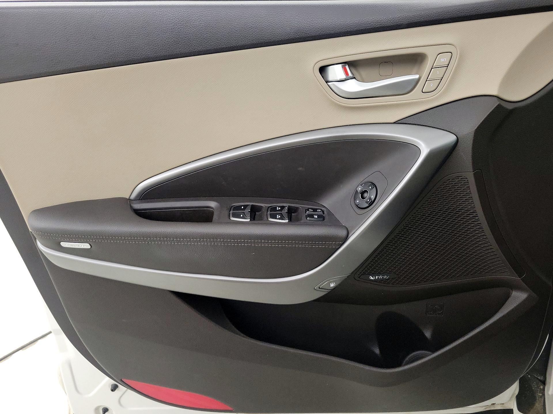 Thumbnail: 2019 Hyundai Santa Fe - 12