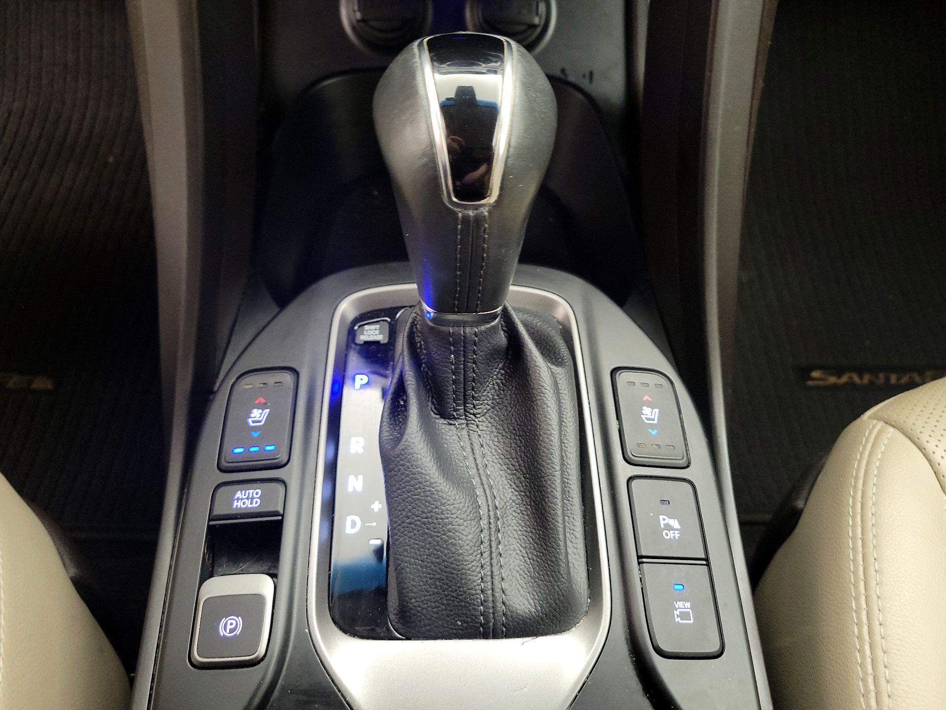 Thumbnail: 2019 Hyundai Santa Fe - 18