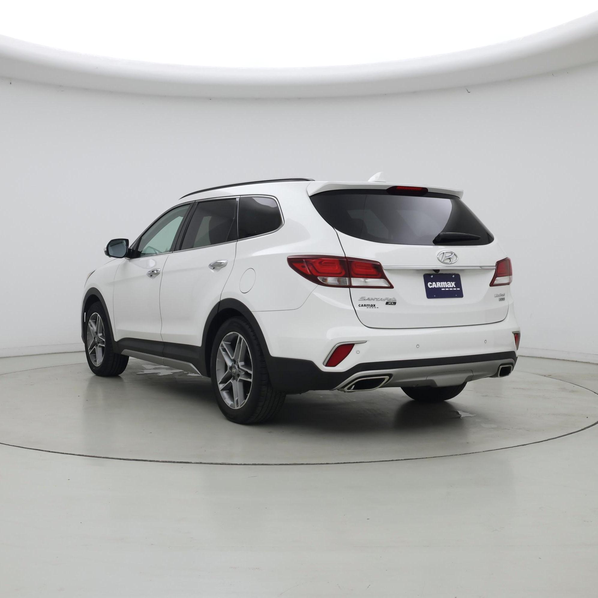 Thumbnail: 2019 Hyundai Santa Fe - 2