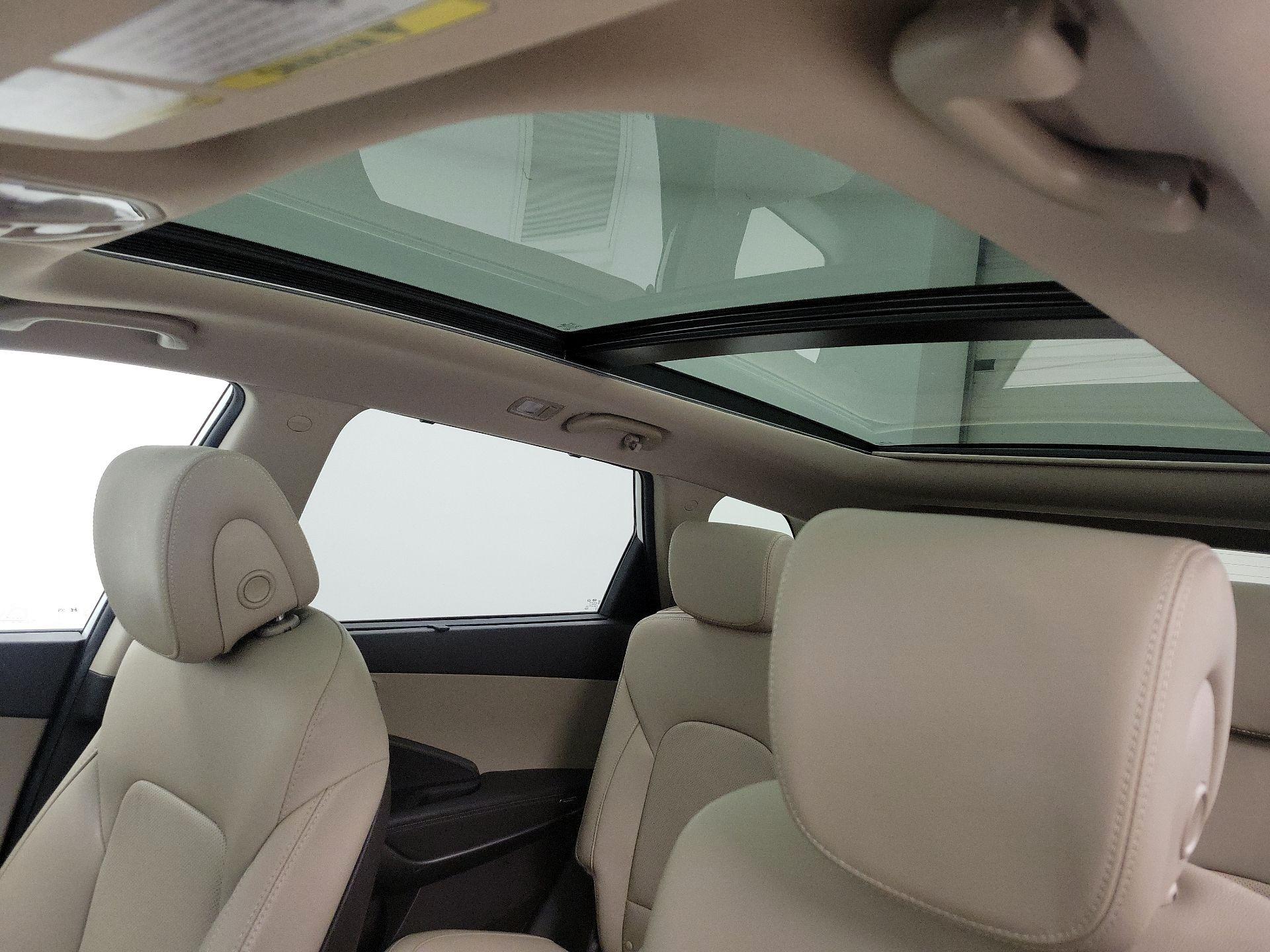 Thumbnail: 2019 Hyundai Santa Fe - 20