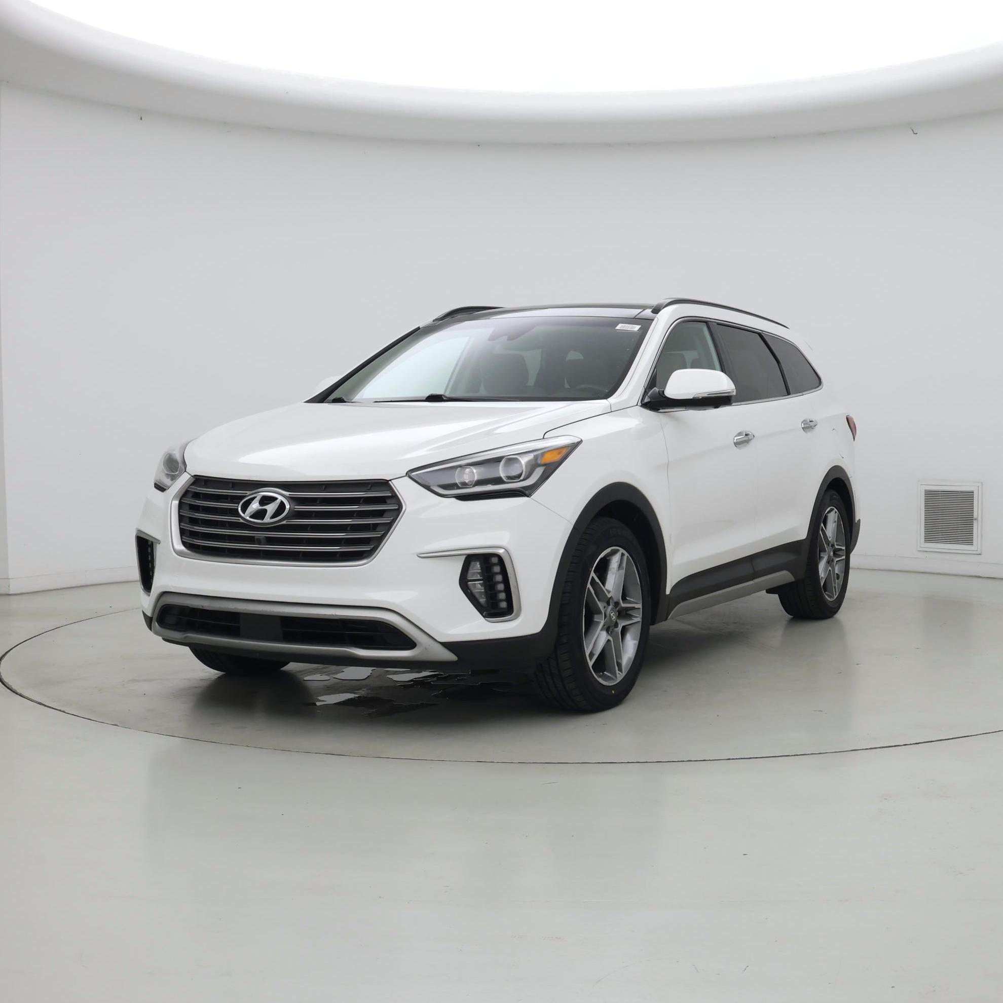 Thumbnail: 2019 Hyundai Santa Fe - 4
