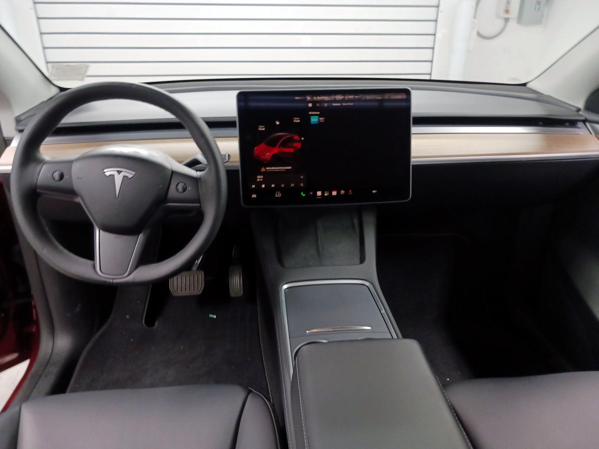 Thumbnail: 2025 Tesla Model Y - 9