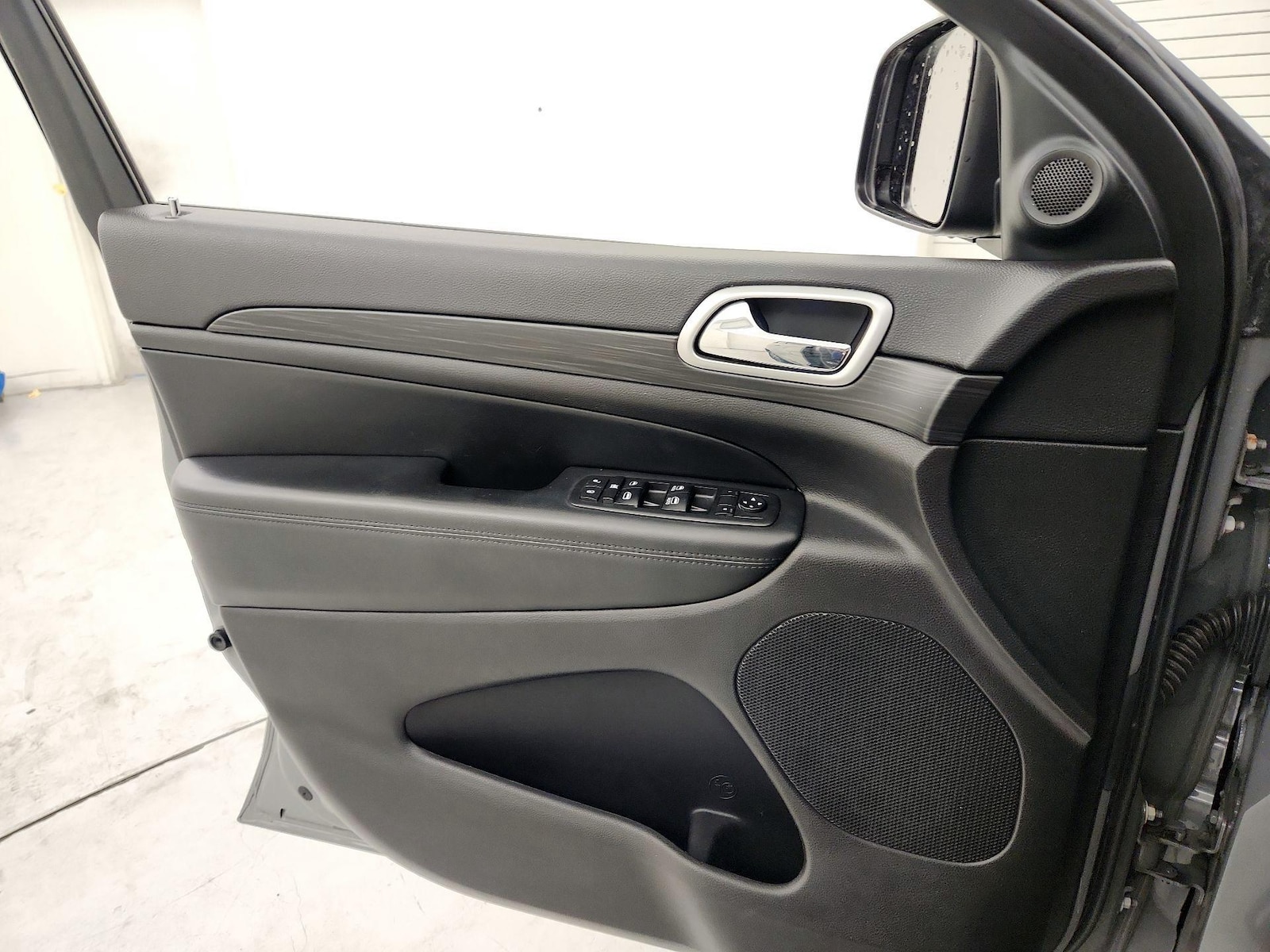 2019 Jeep Grand Cherokee Altitude - Photo 13