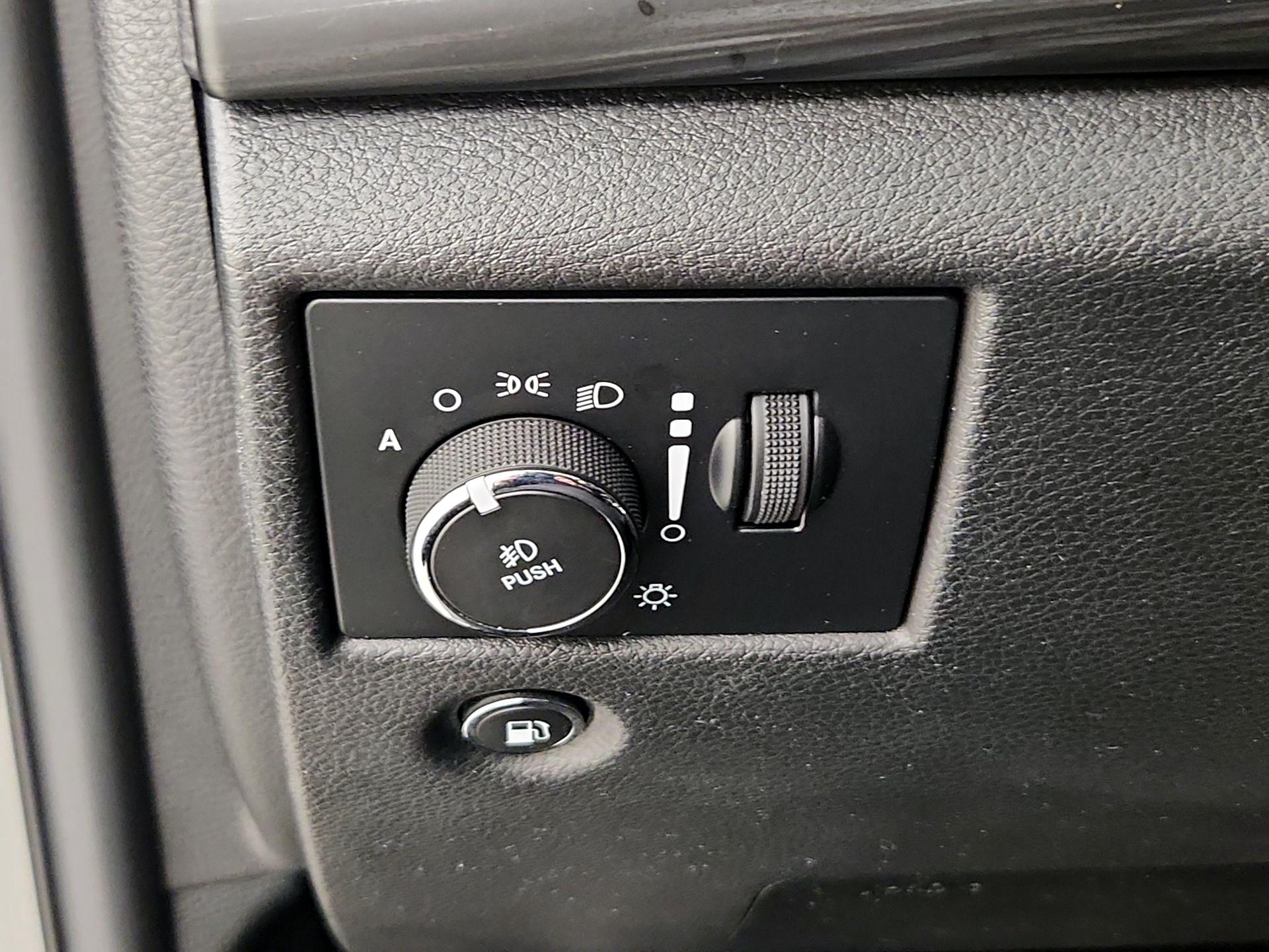 Thumbnail: 2019 Jeep Grand Cherokee - 13