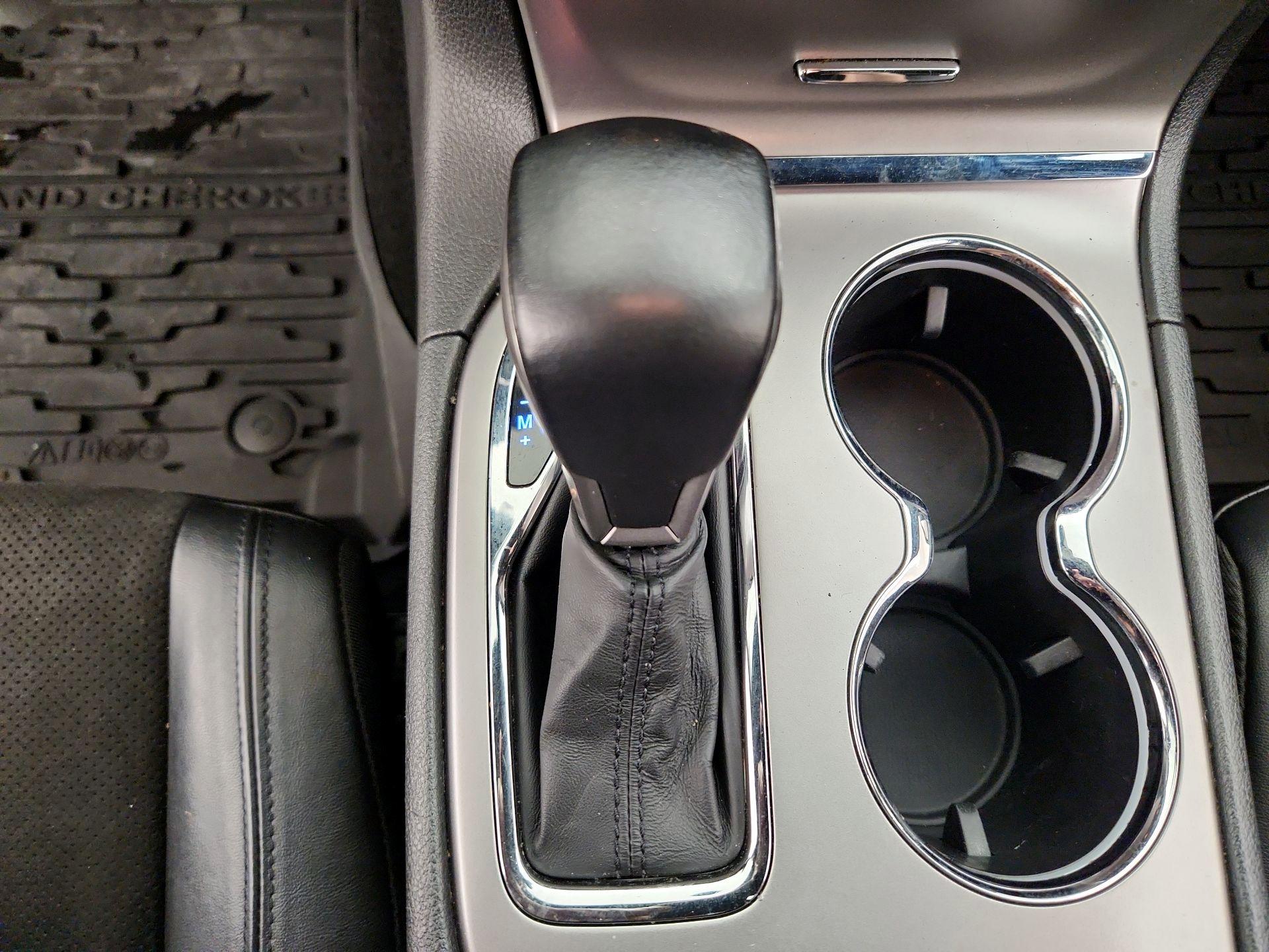 Thumbnail: 2019 Jeep Grand Cherokee - 18