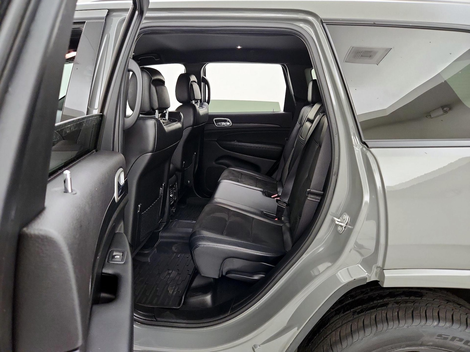 2019 Jeep Grand Cherokee Altitude - Photo 21