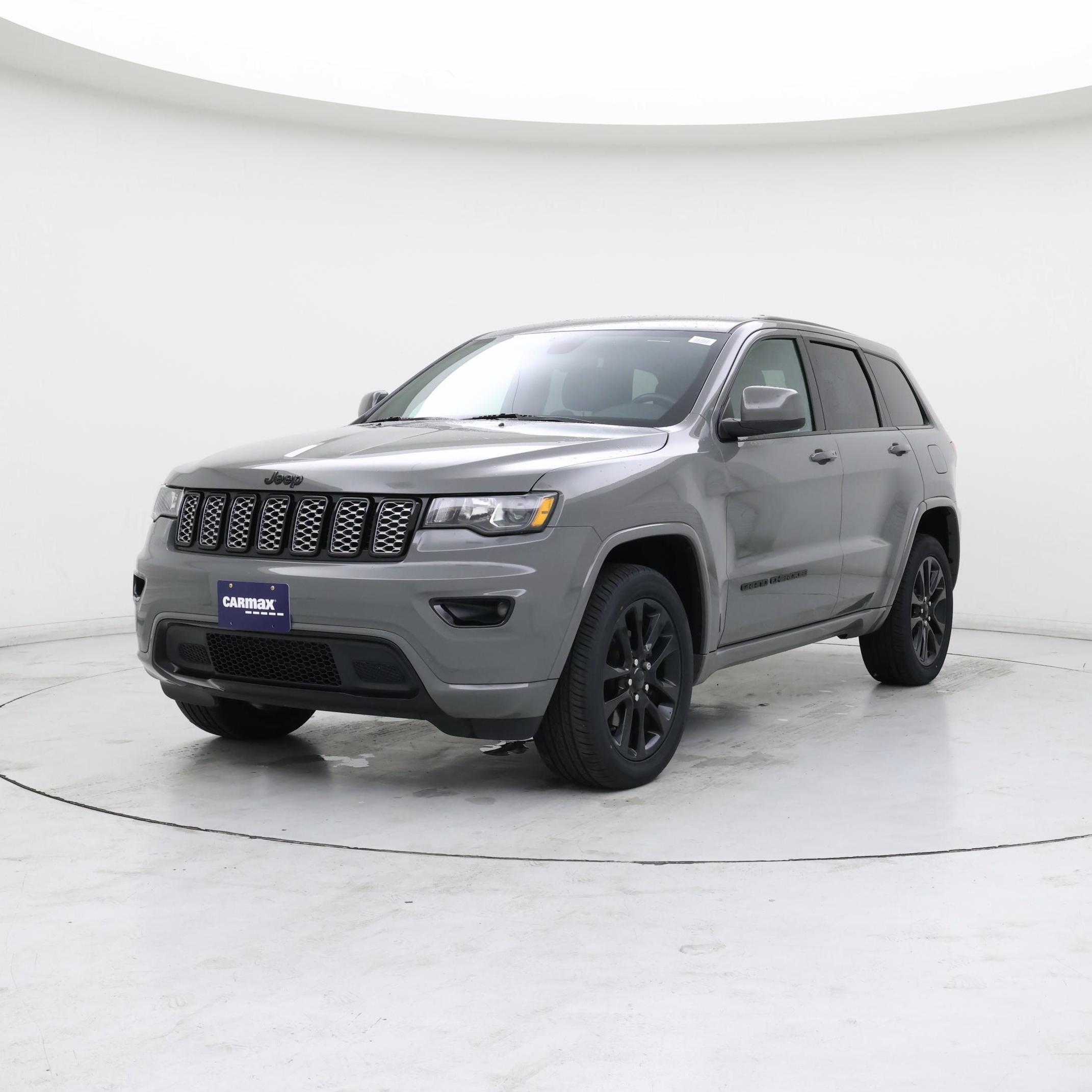 Thumbnail: 2019 Jeep Grand Cherokee - 4