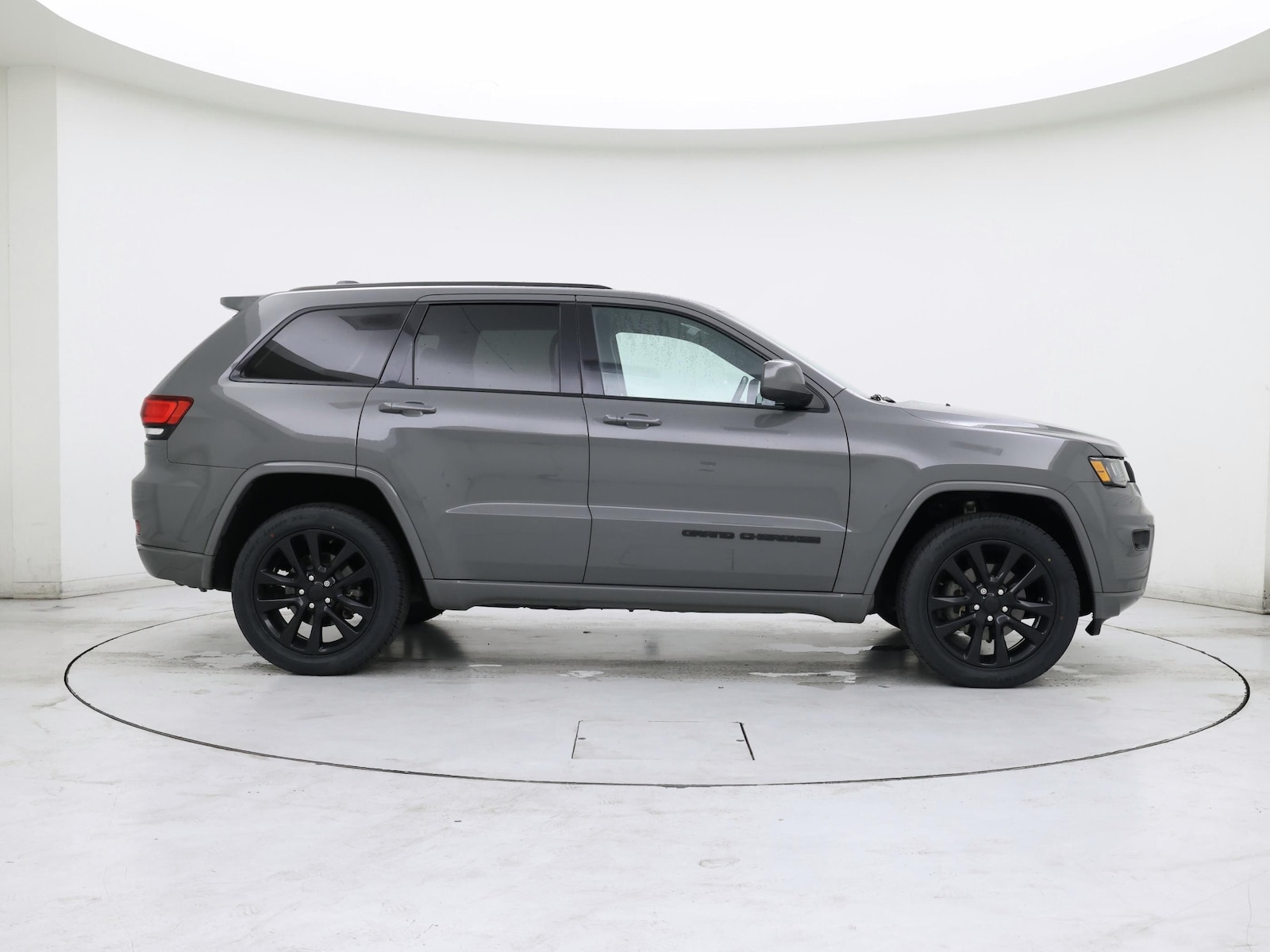 2019 Jeep Grand Cherokee Altitude - Photo 8