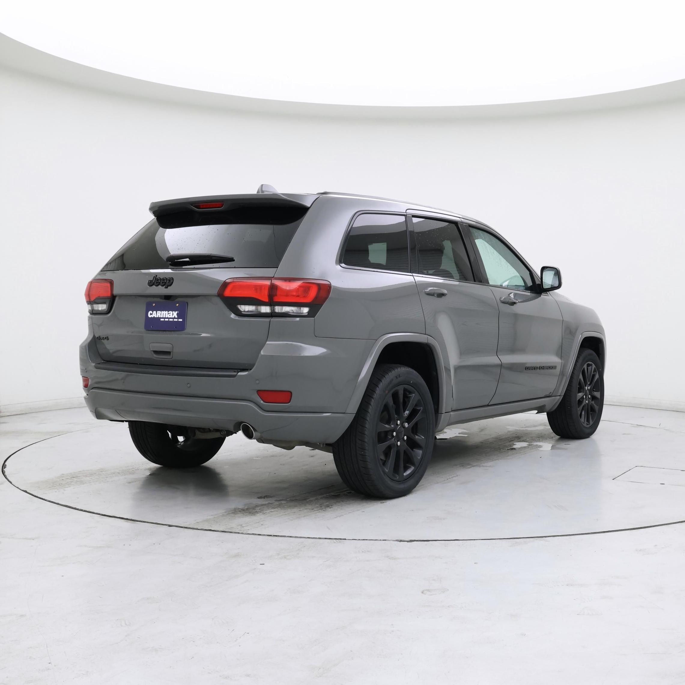Thumbnail: 2019 Jeep Grand Cherokee - 8