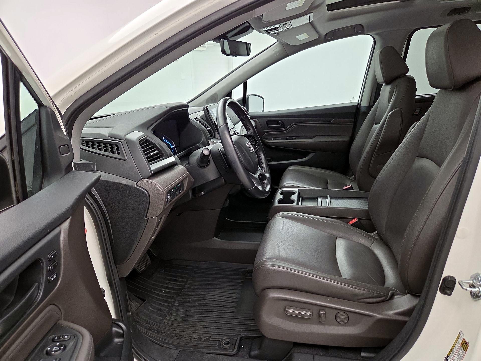 Thumbnail: 2018 Honda Odyssey - 11