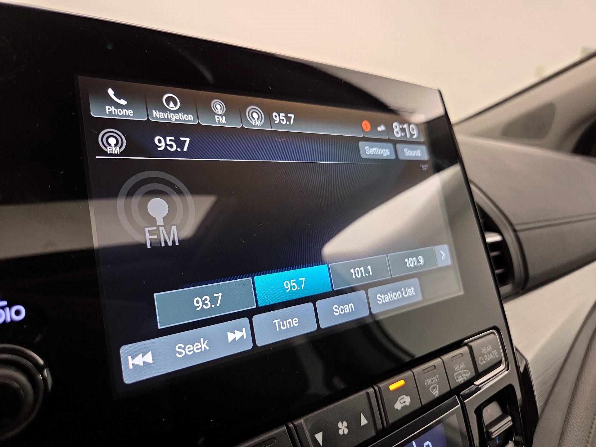 Thumbnail: 2018 Honda Odyssey - 16