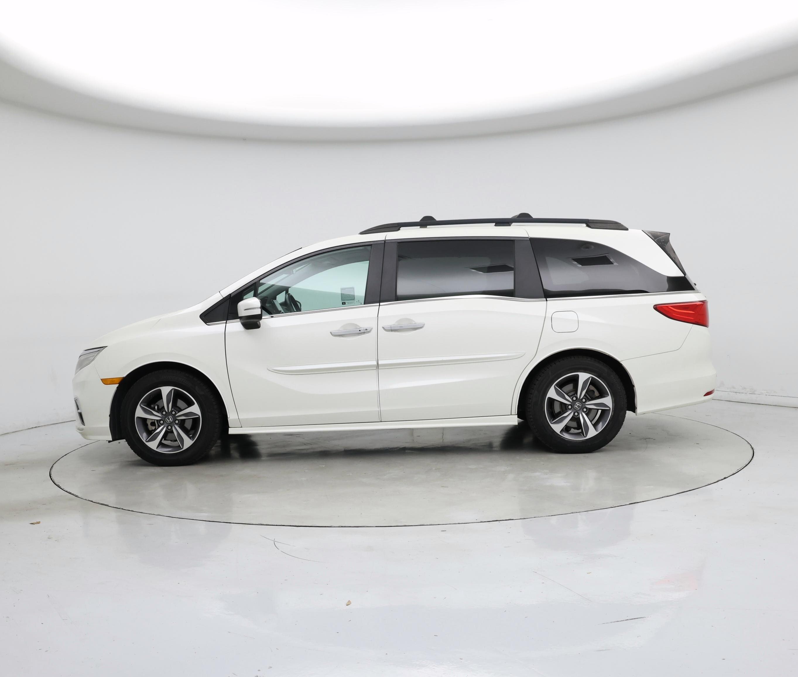 Thumbnail: 2018 Honda Odyssey - 3