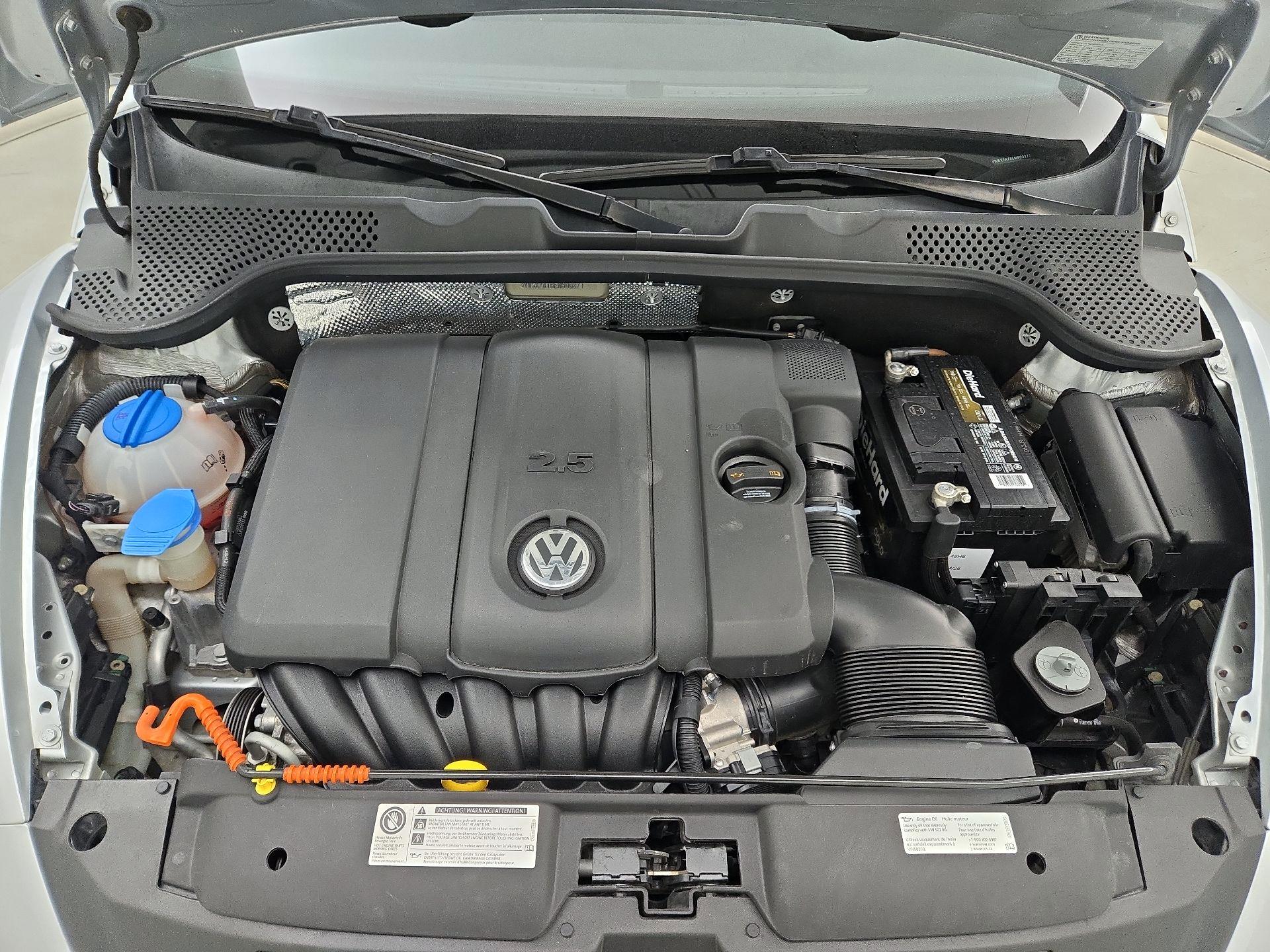 Thumbnail: 2014 Volkswagen Beetle - 19