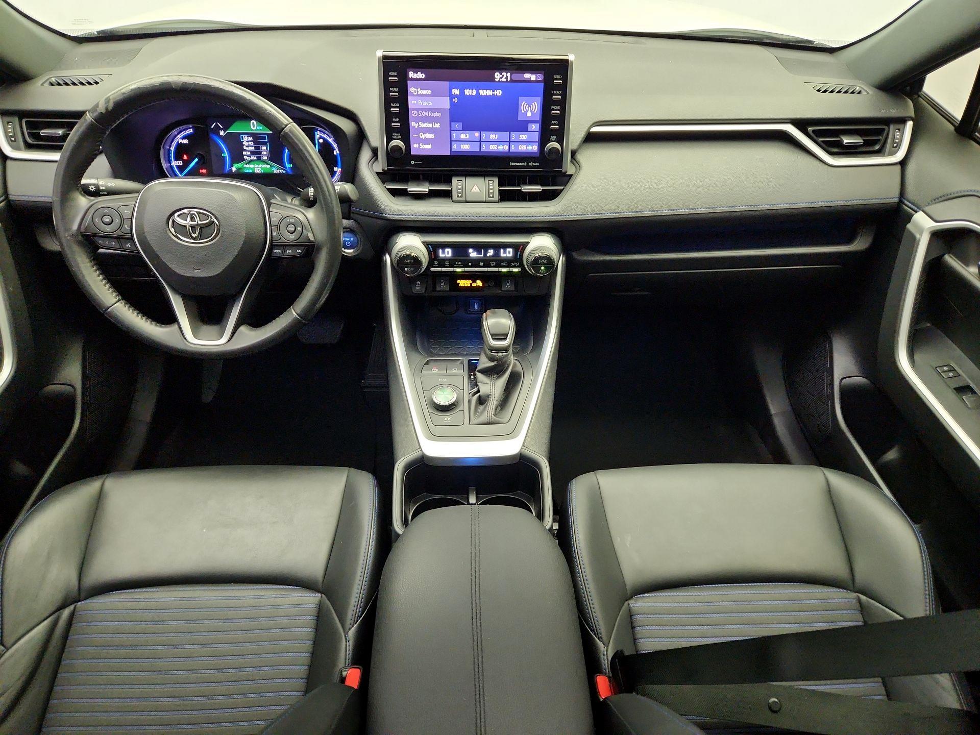 Thumbnail: 2022 Toyota RAV4 - 9