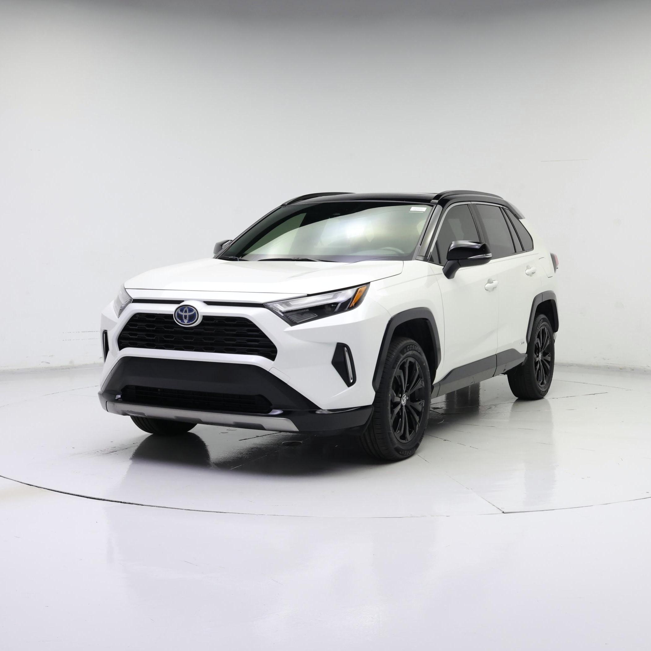 Thumbnail: 2022 Toyota RAV4 - 4