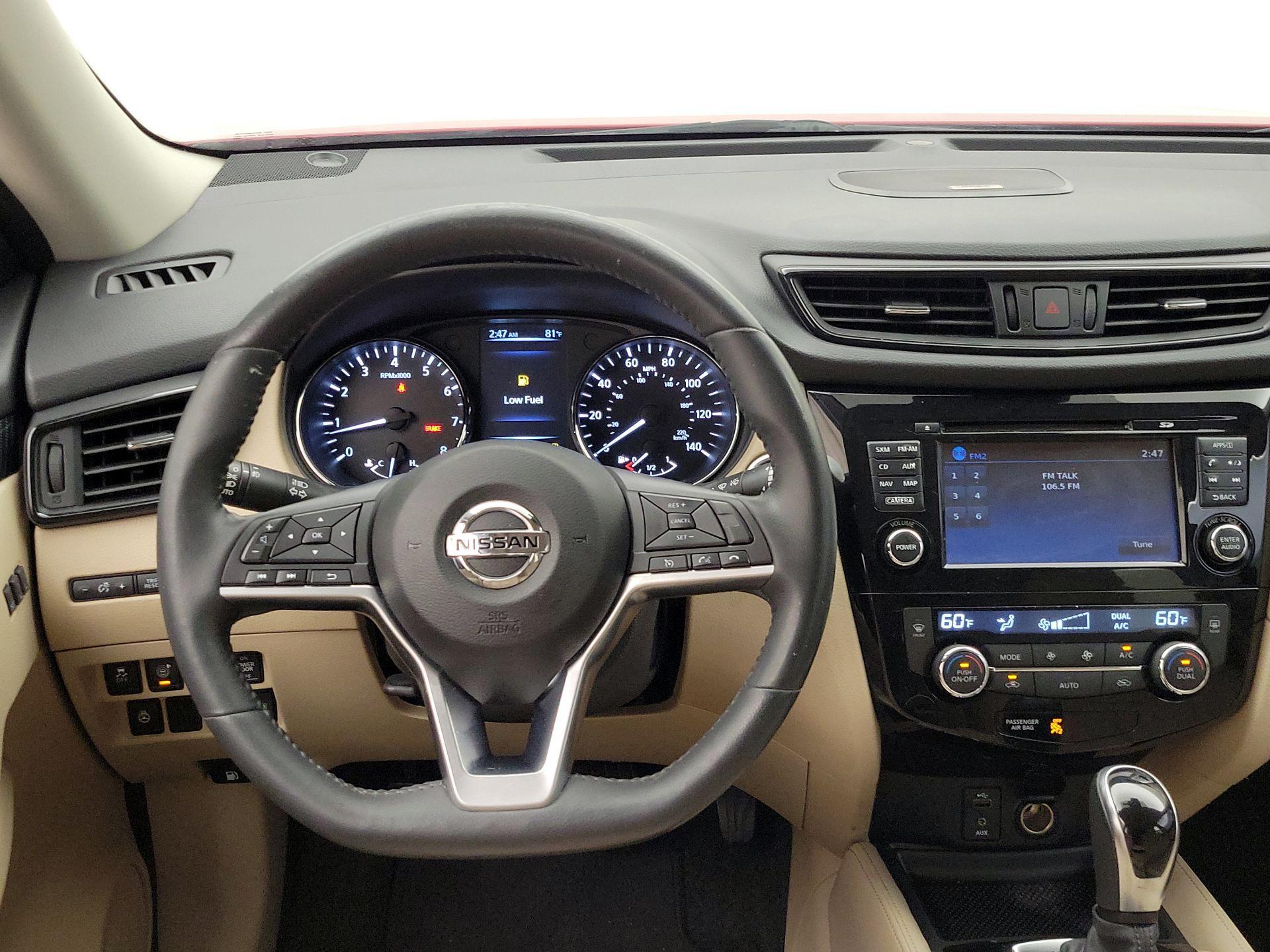 Thumbnail: 2017 Nissan Rogue - 10